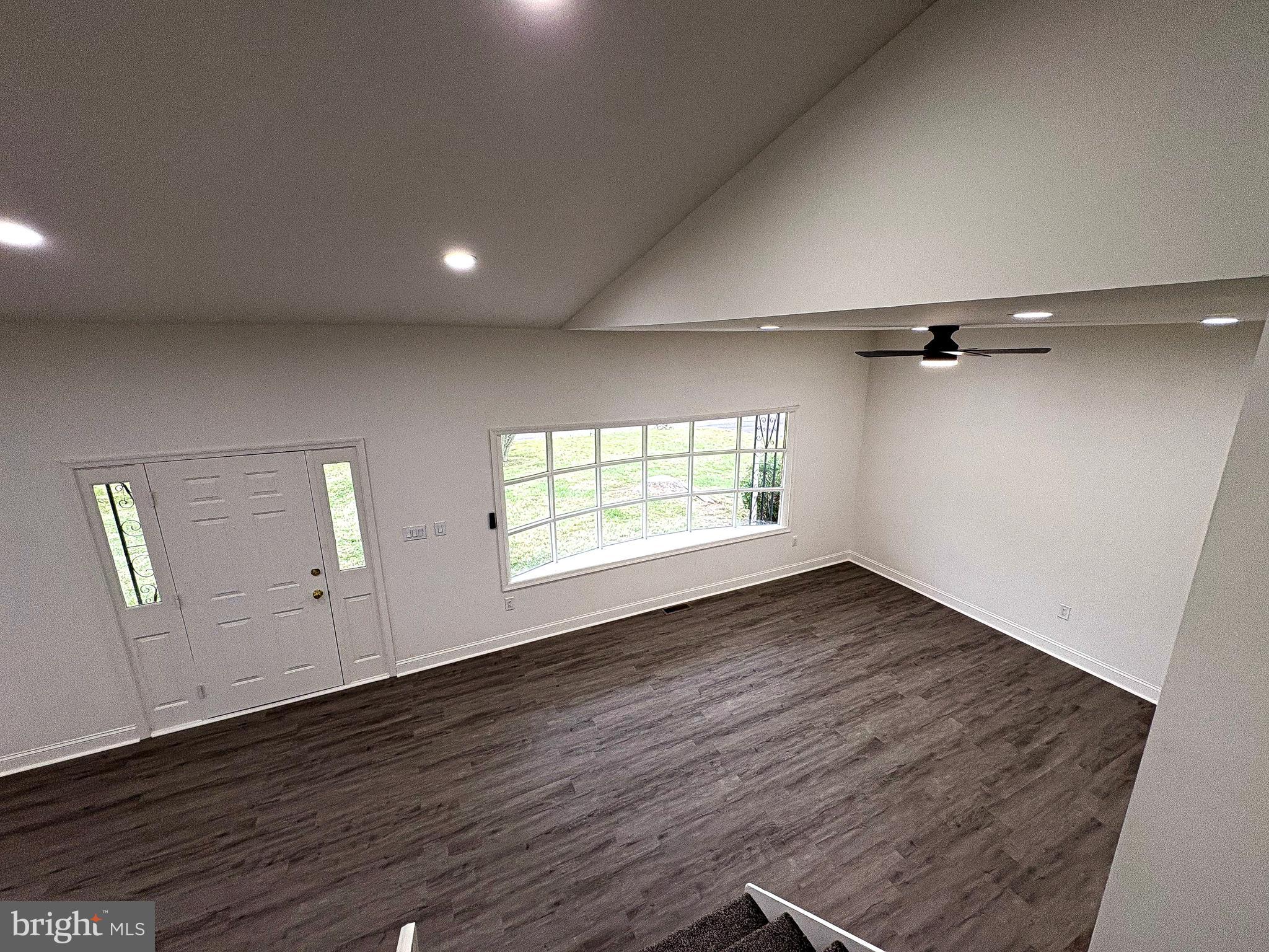 ELMWOOD TERR - Residential