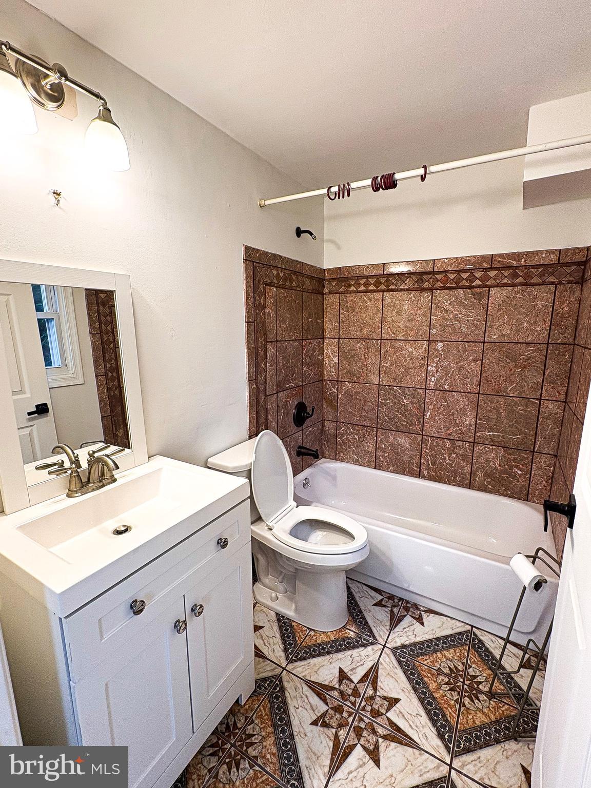 ELMWOOD TERR - Residential