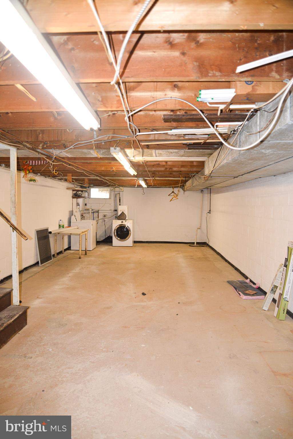 ELMWOOD TERR - Residential