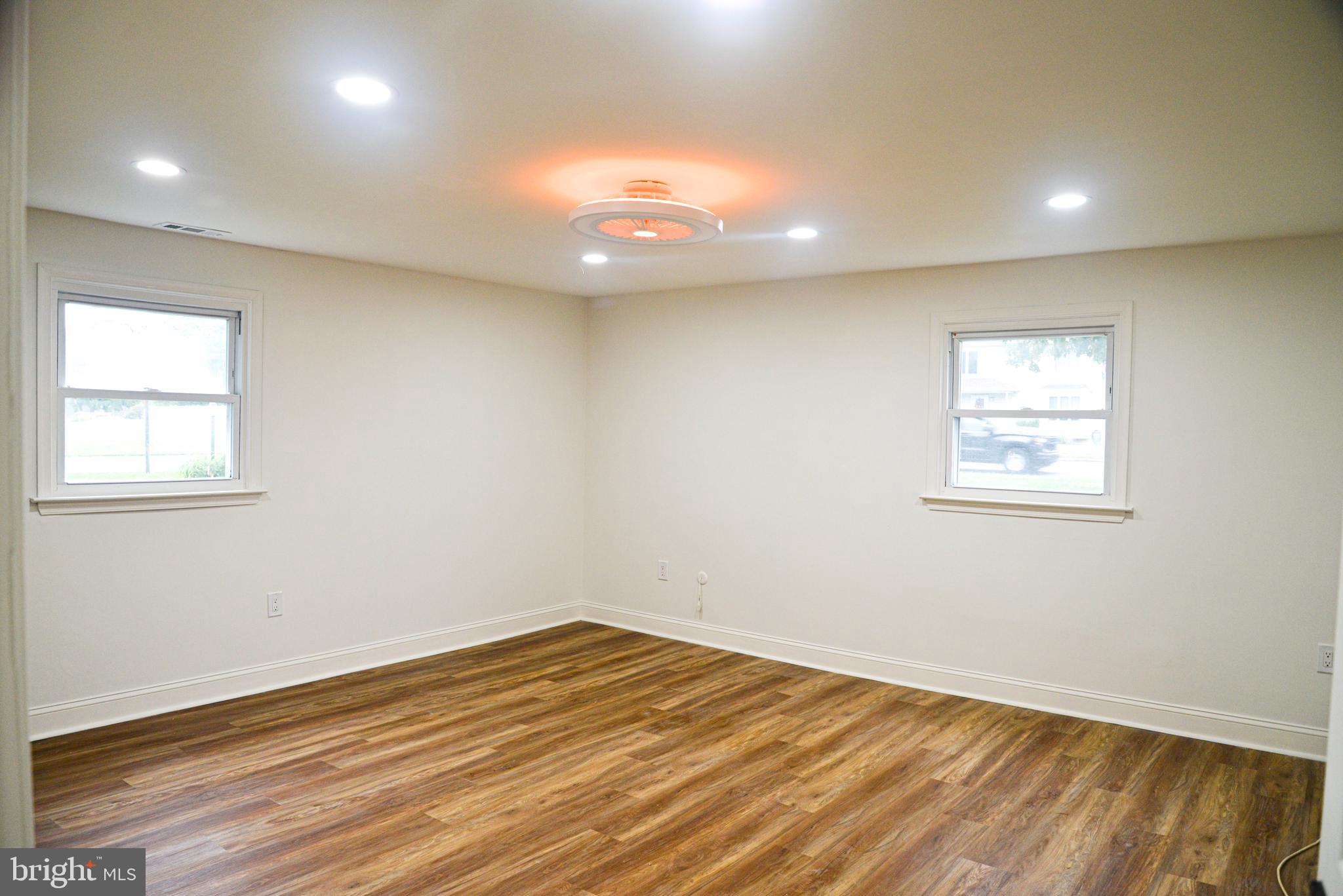 ELMWOOD TERR - Residential