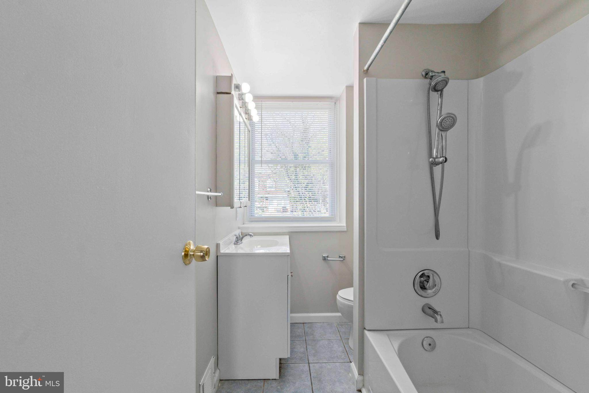 PARKSIDE HEIGHTS - Residential Lease