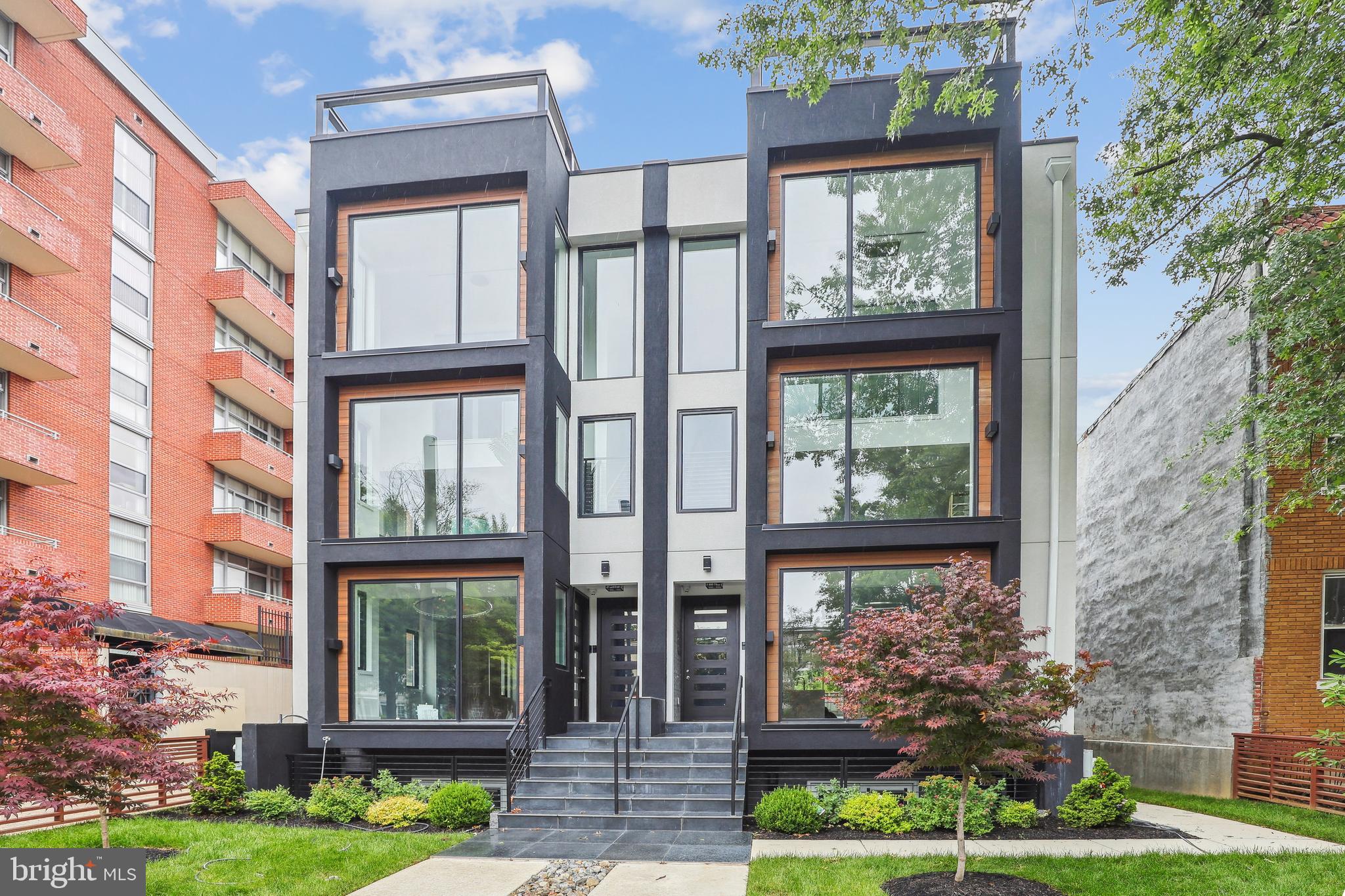 304 K STREET NE 2PH