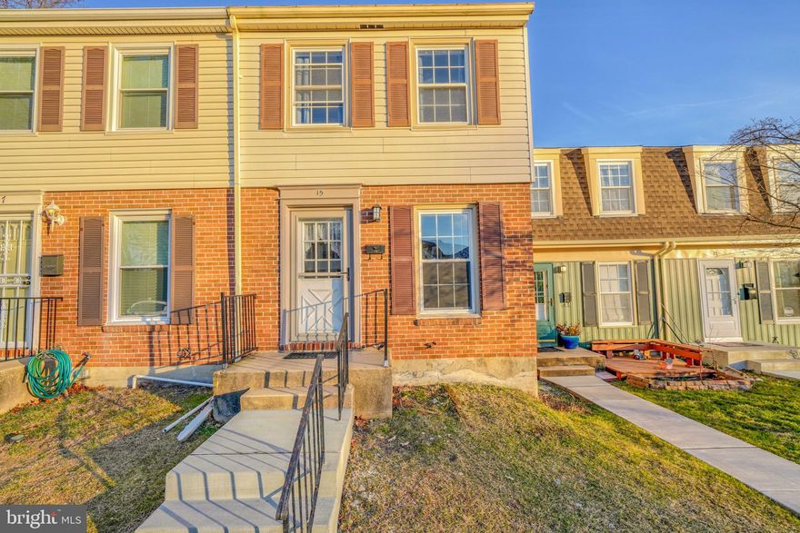 Coming soon! 3 bedroom 2 bathroom Townhome in Nottingham Maryland! Owner has fully remodeled the kitchen, including new cabinets, granite countertops and sink. Finished basement with walk out to fenced in back yard and deck. Newly remodeled full bathroom in basement. Available for tenancy ASAP!