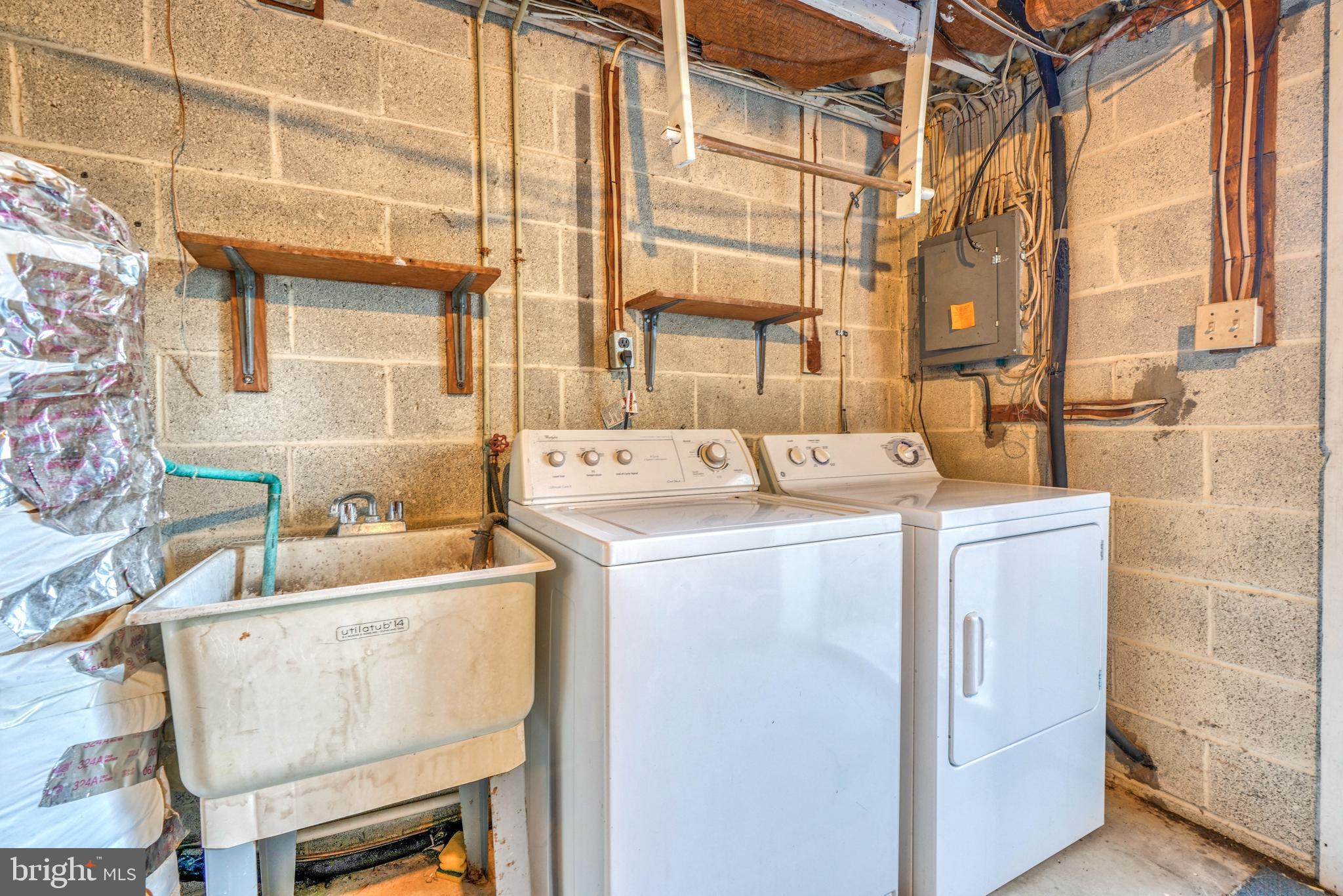 BELMONT SOUTH - Residential Lease