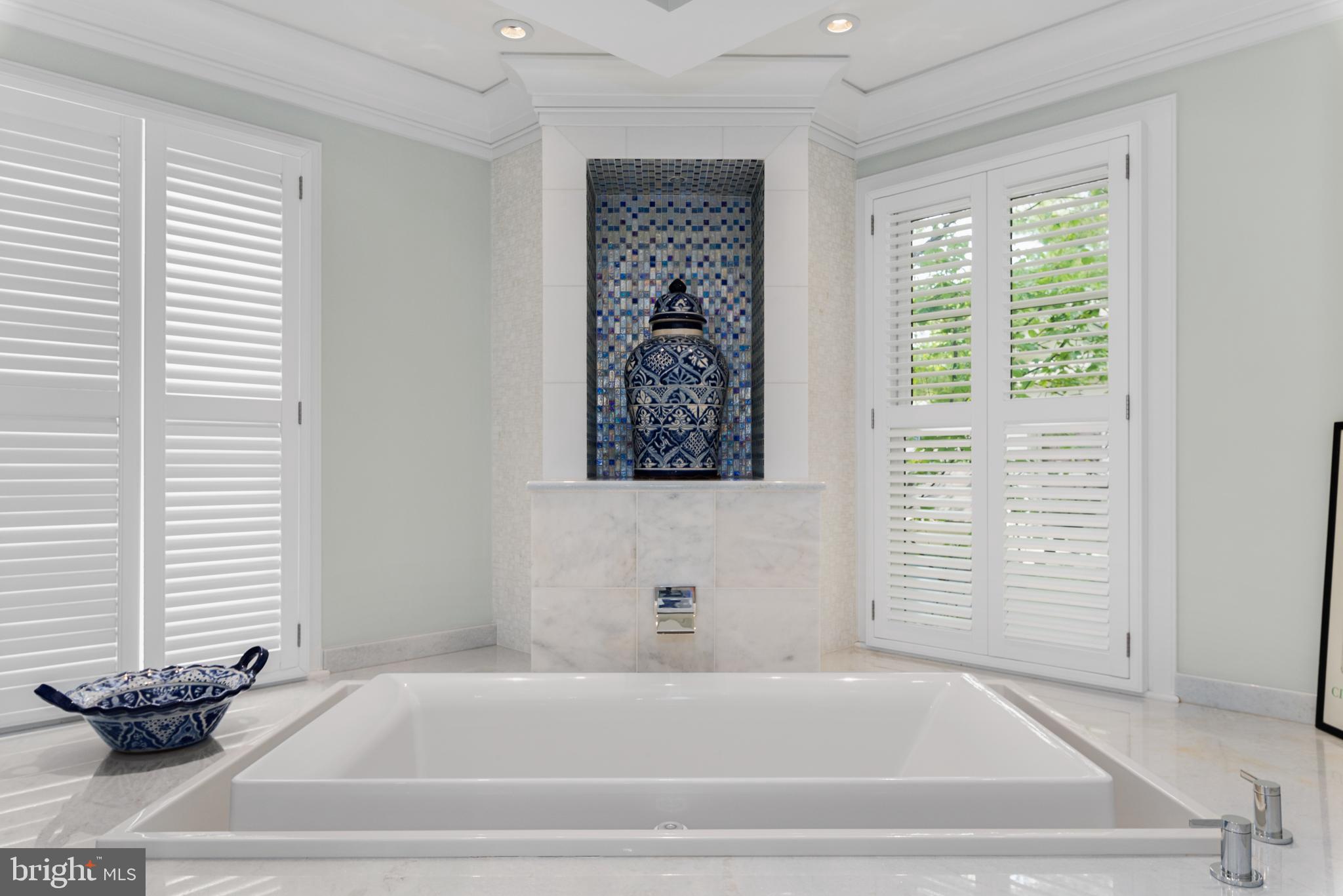 HISTORIC DISTRICT - Residential