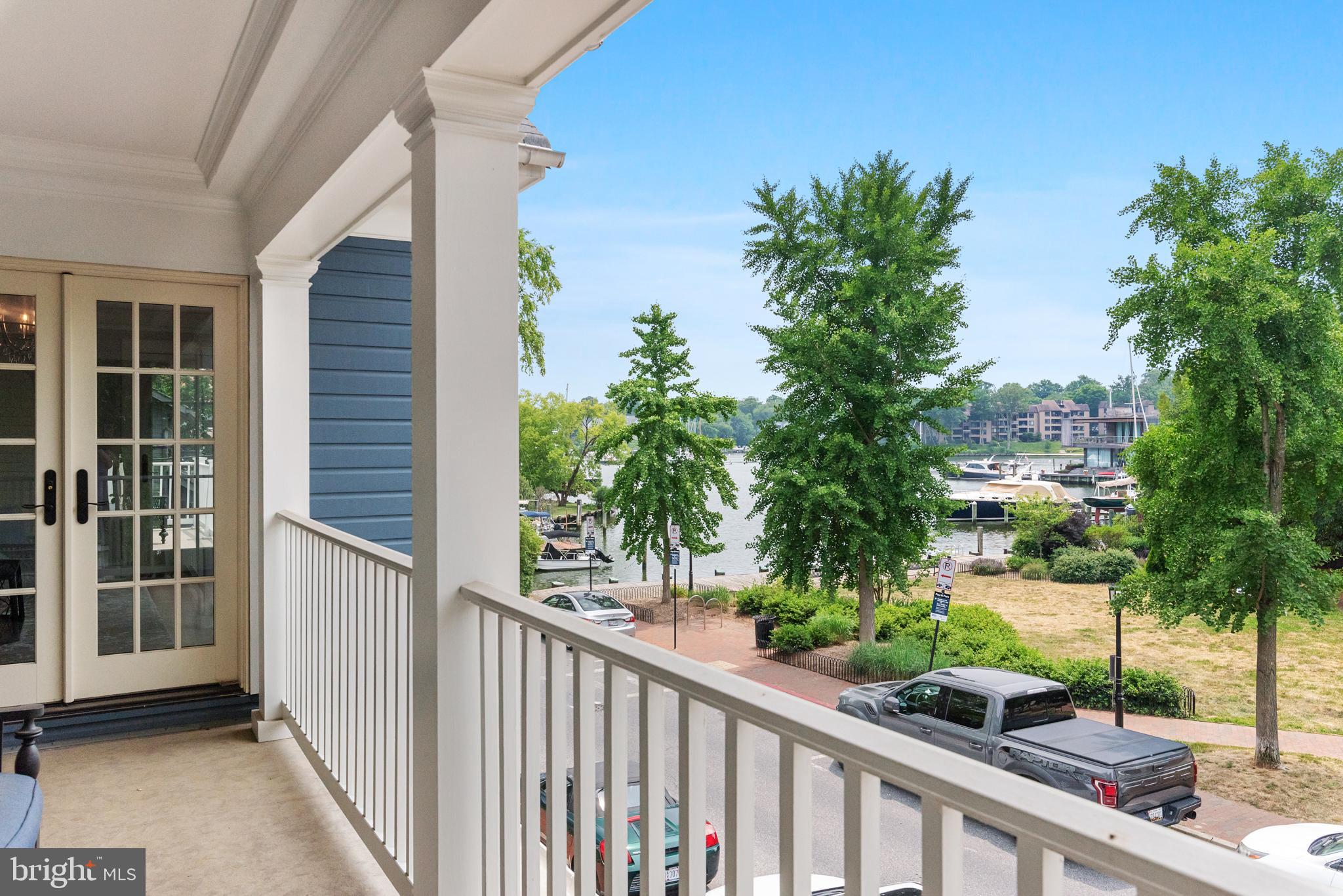 HISTORIC DISTRICT - Residential