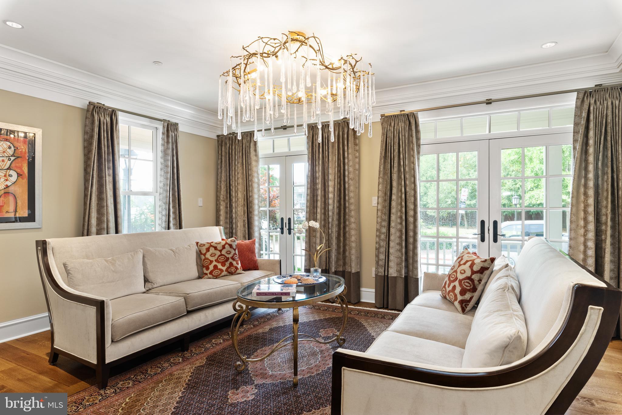 HISTORIC DISTRICT - Residential