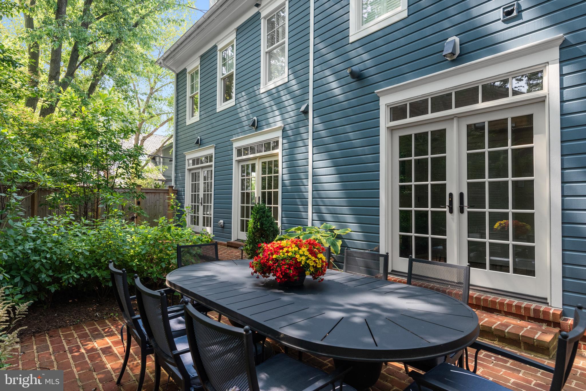 HISTORIC DISTRICT - Residential