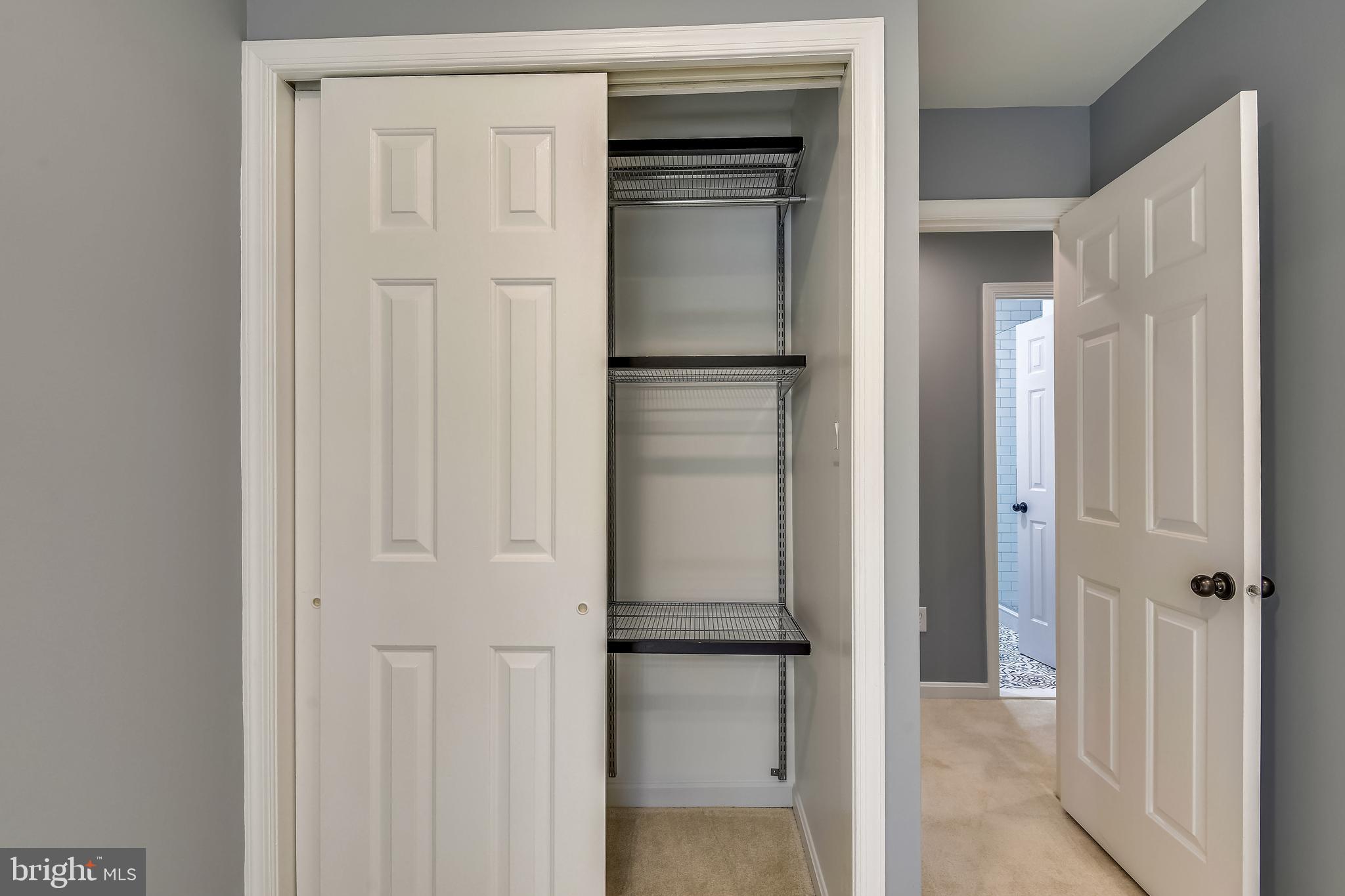 LEE OAKS - Residential