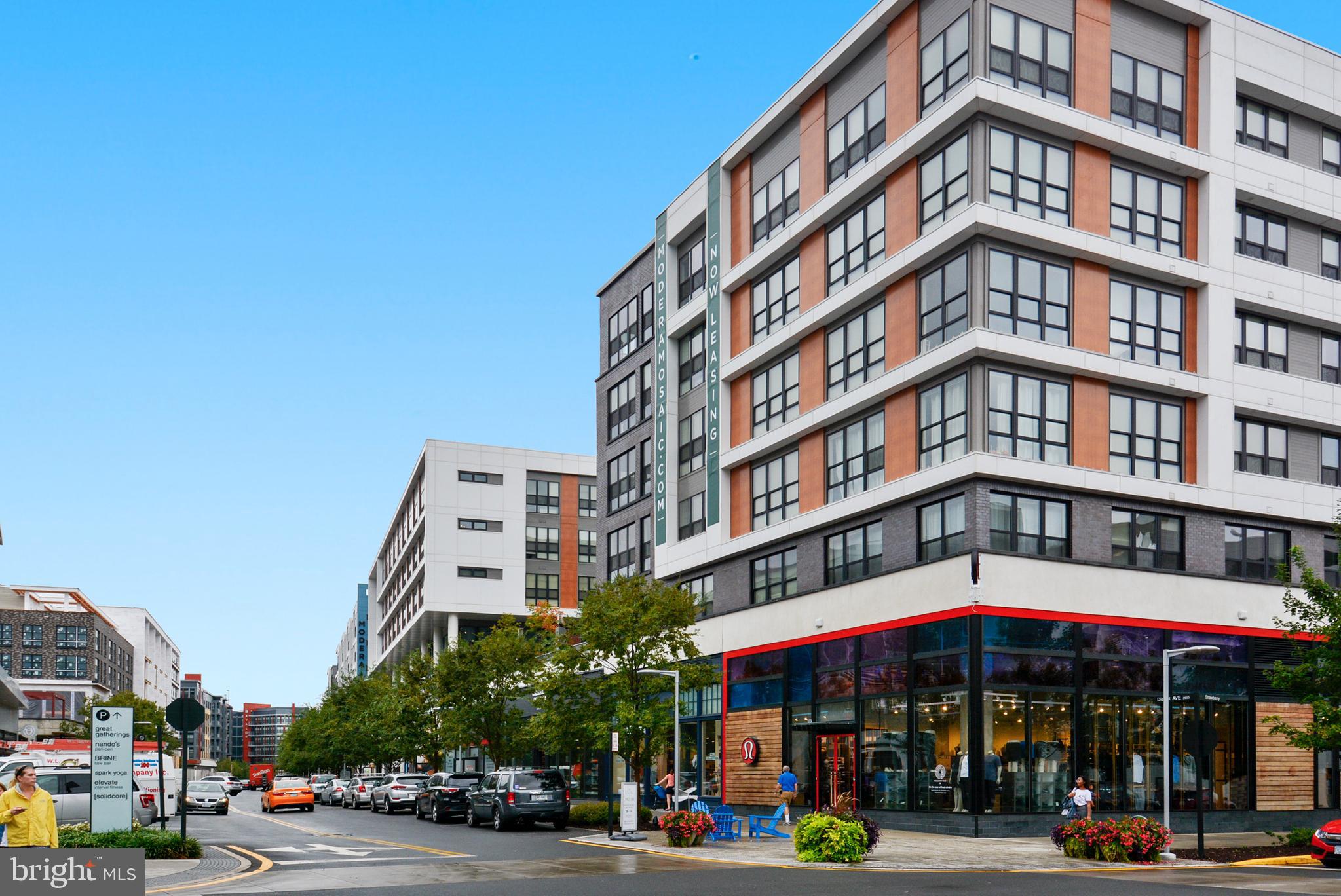 LEE OAKS - Residential