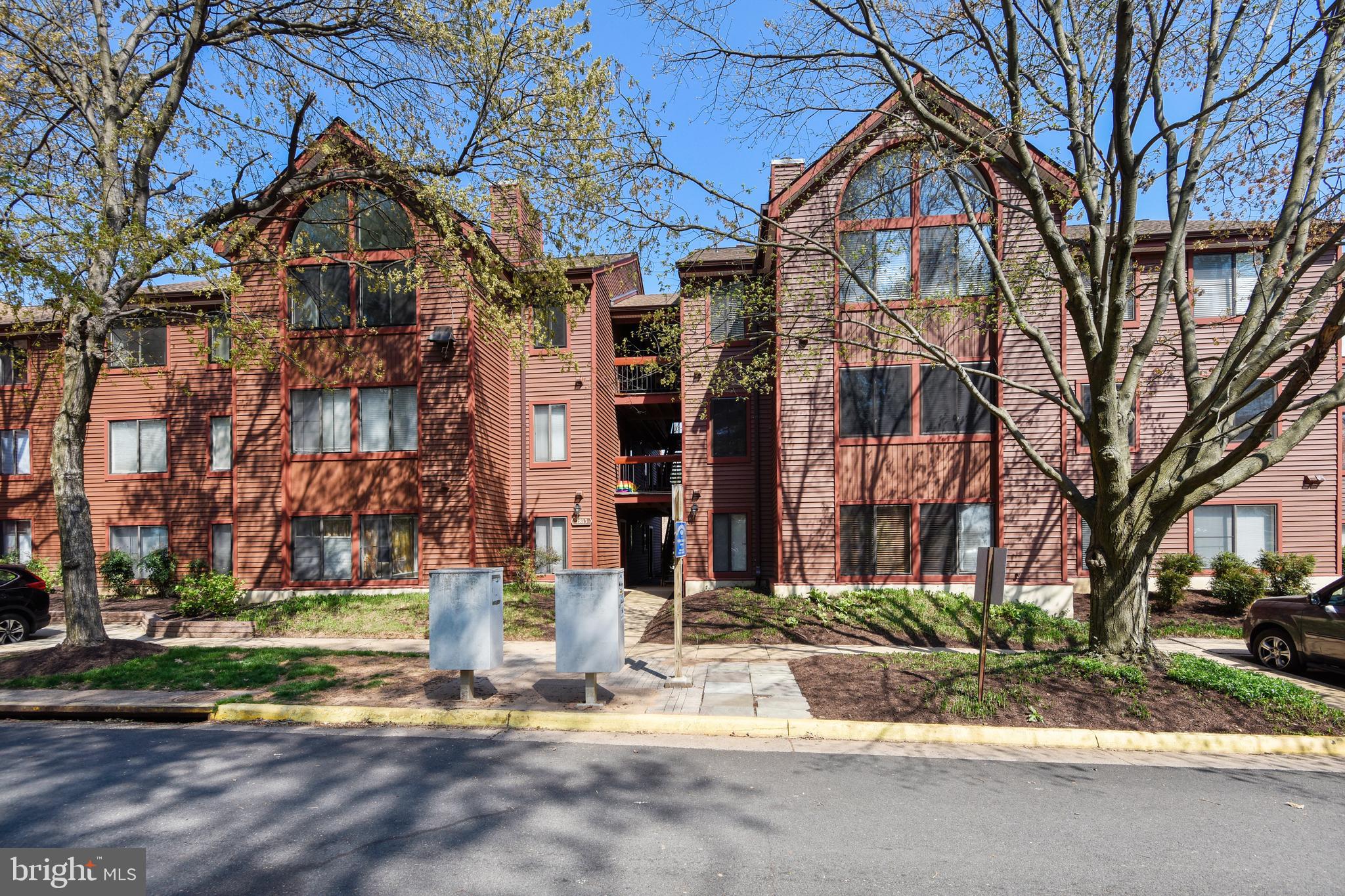 LEE OAKS - Residential