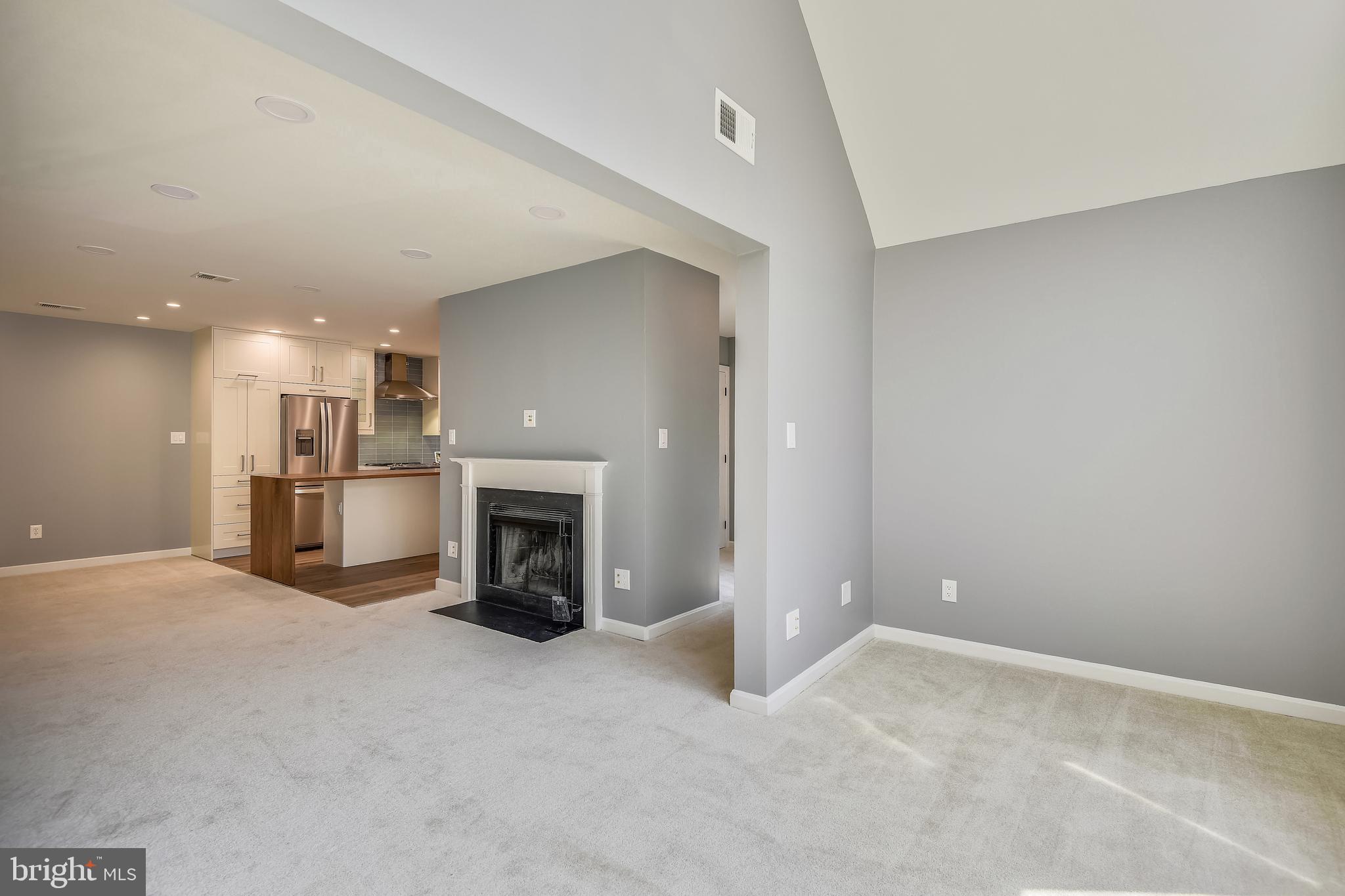 LEE OAKS - Residential