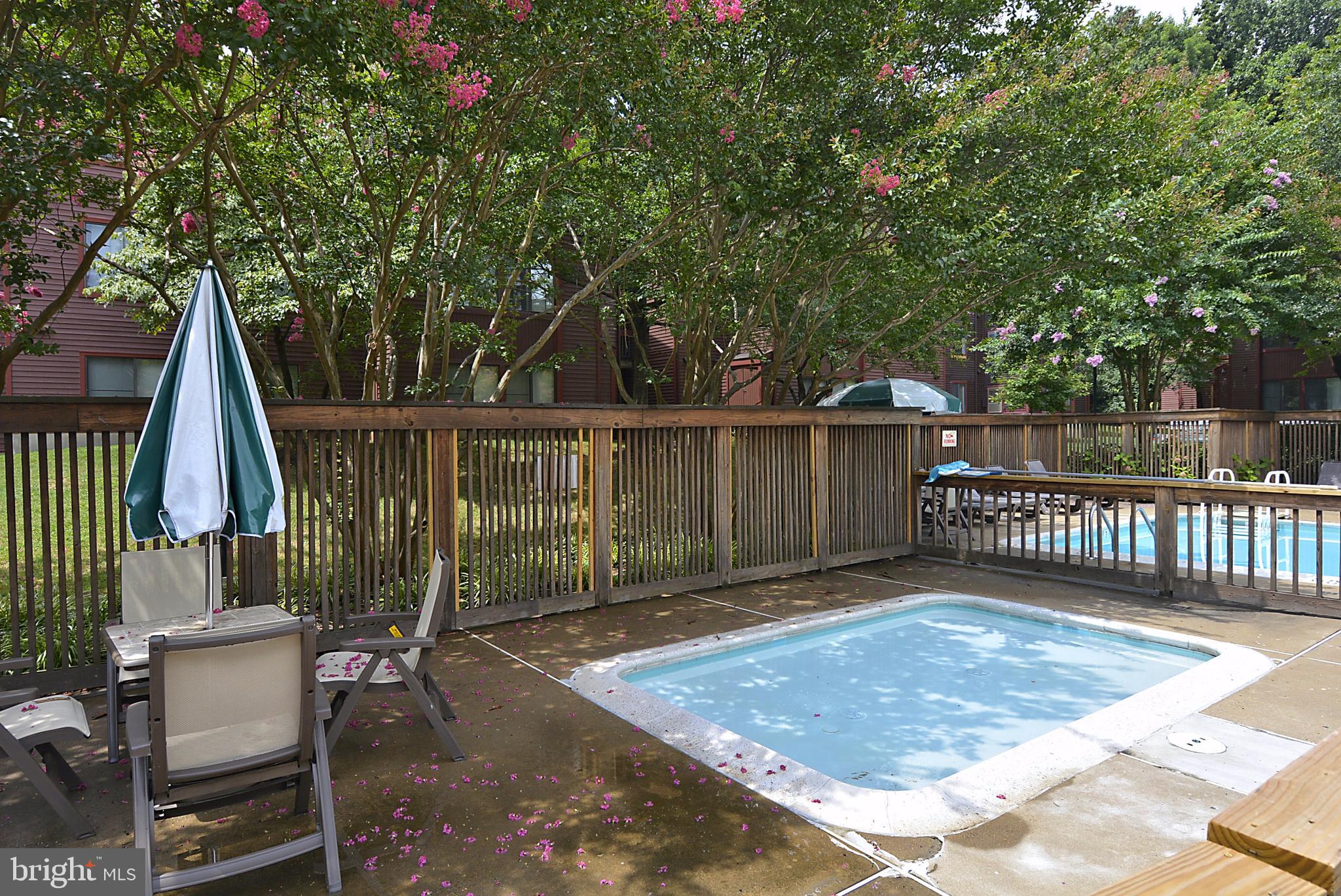 LEE OAKS - Residential