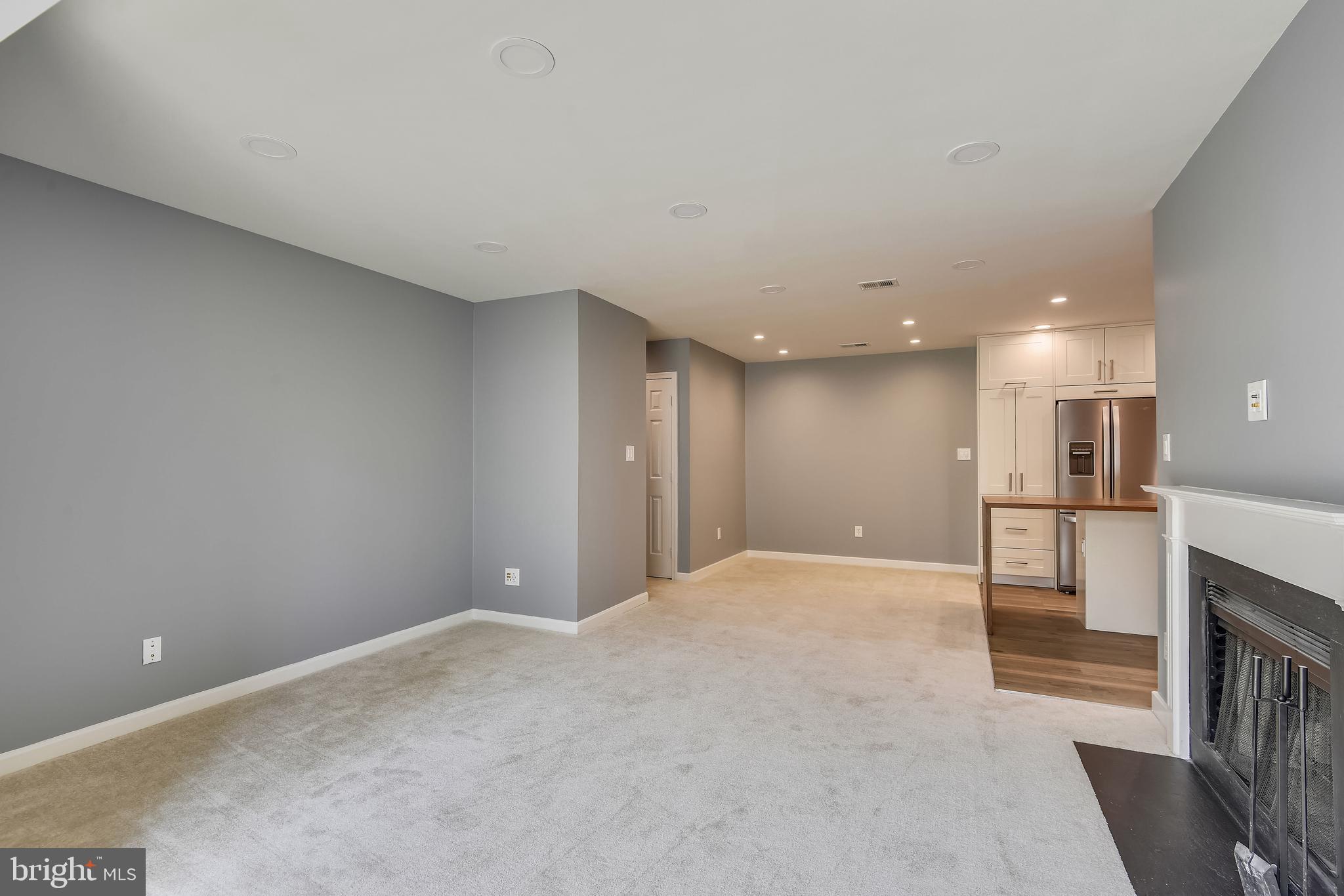 LEE OAKS - Residential