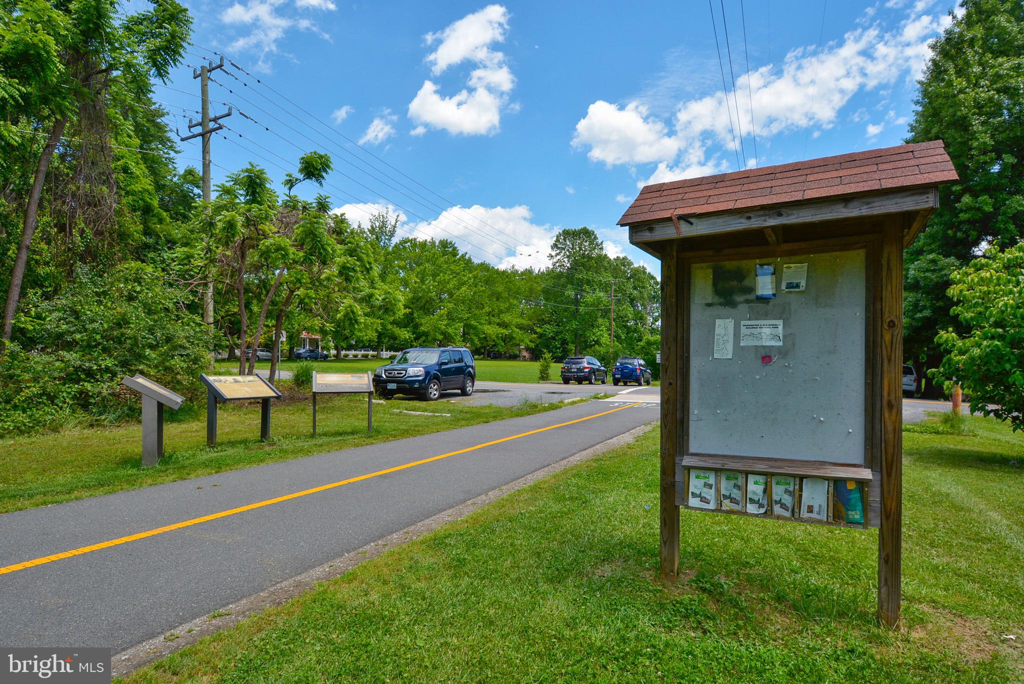 LEE OAKS - Residential