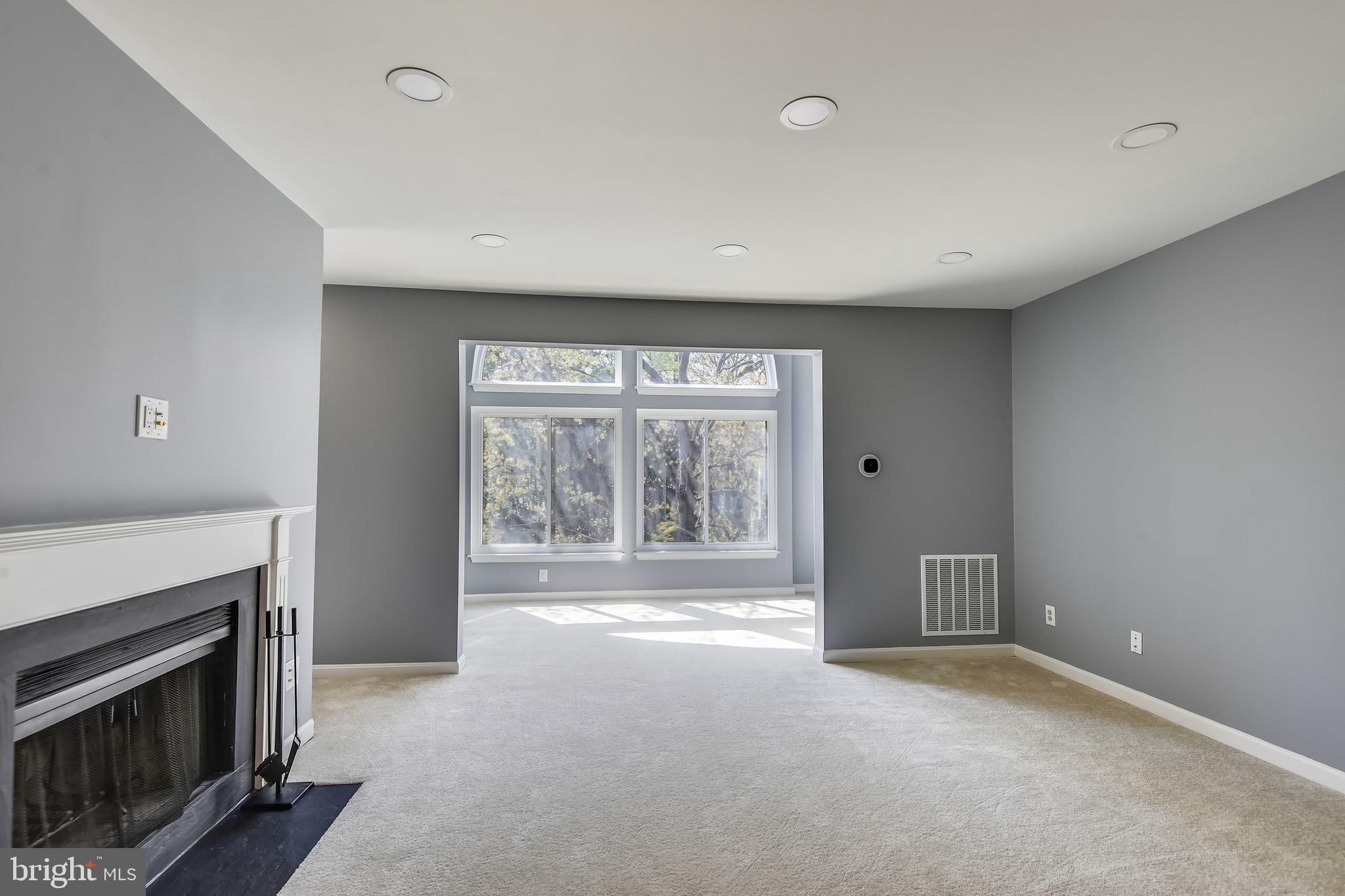 LEE OAKS - Residential