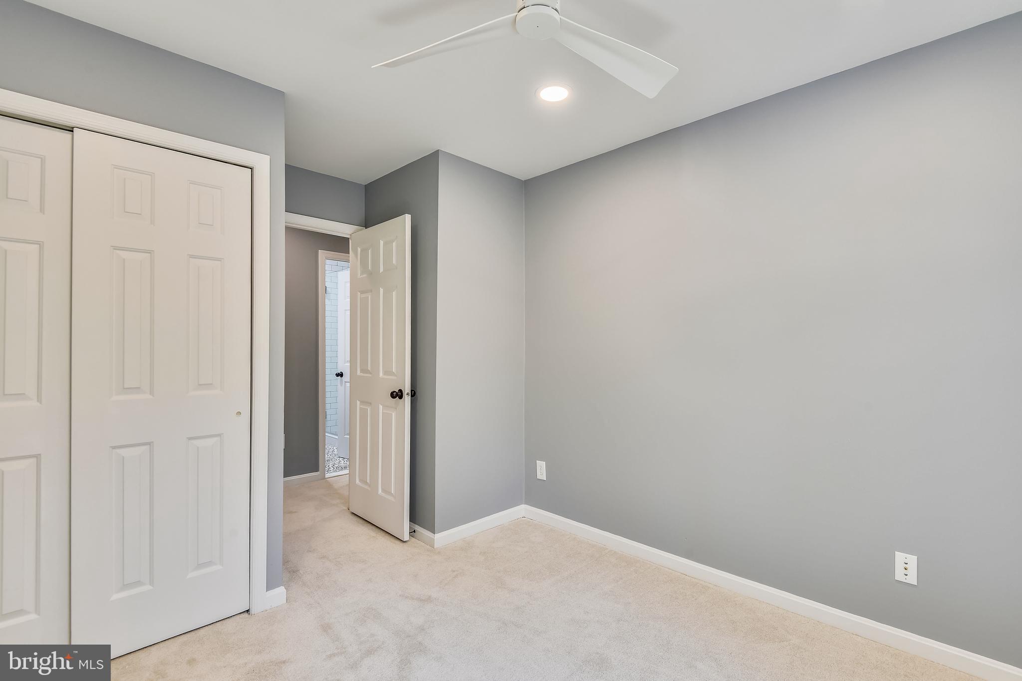 LEE OAKS - Residential