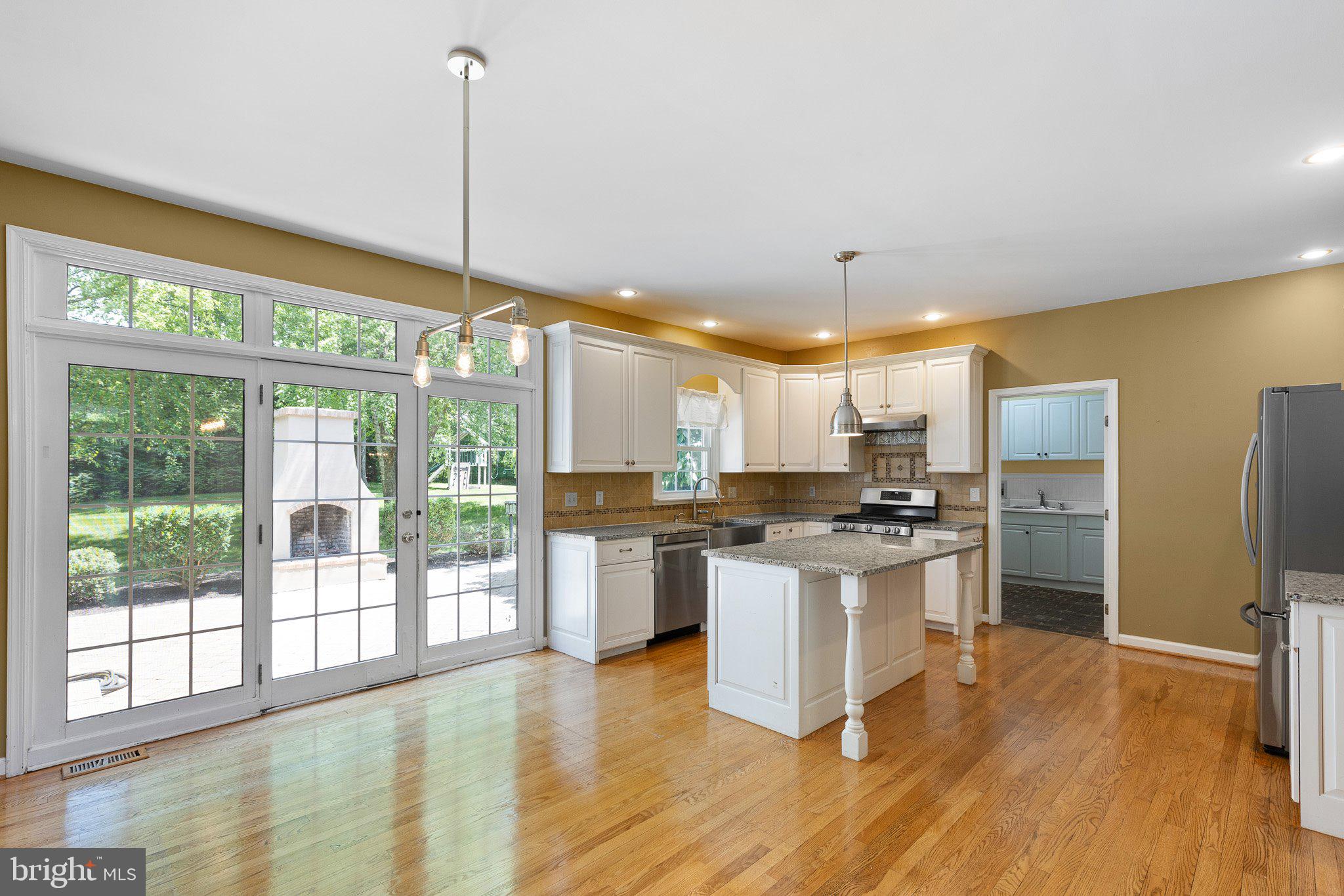 SOMERSET LAKE - Residential