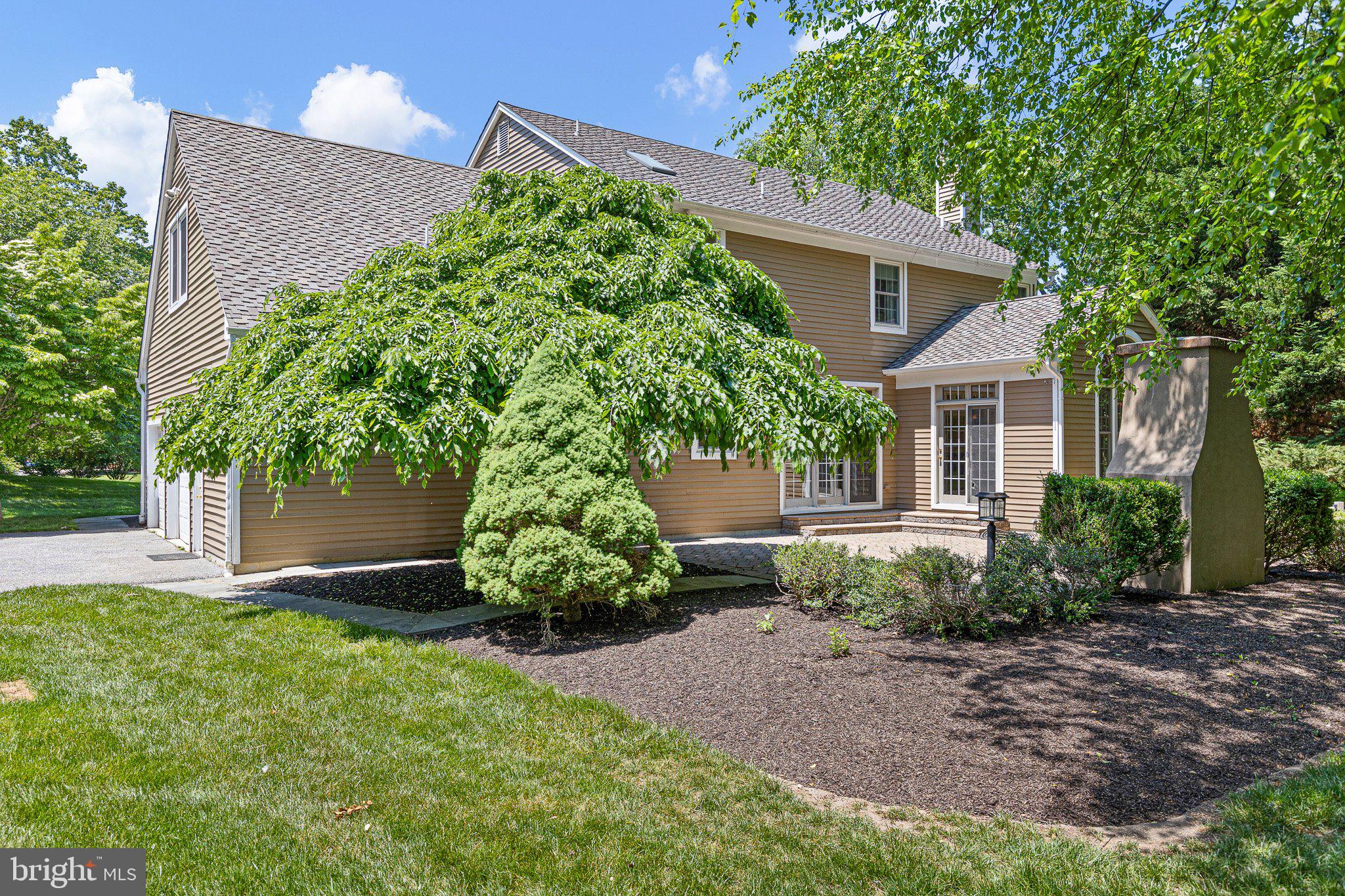 SOMERSET LAKE - Residential