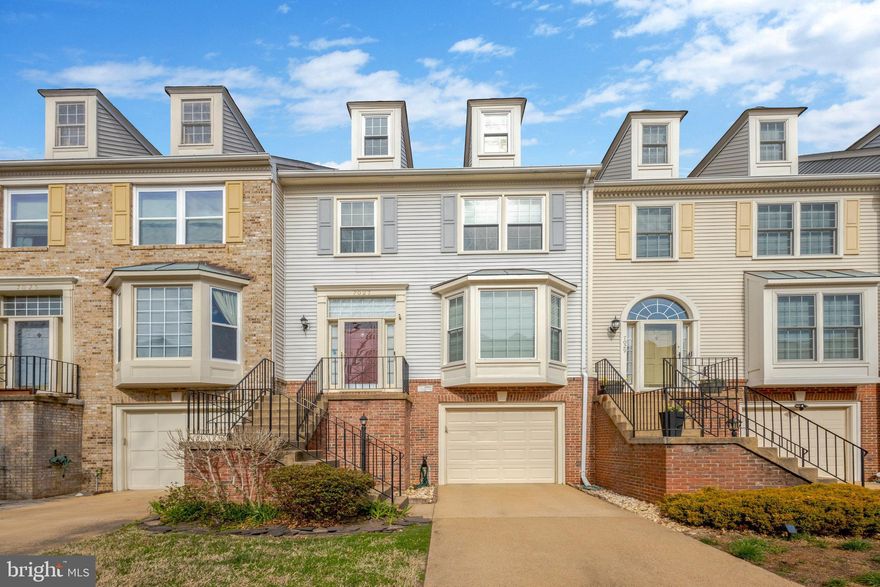 This stunning home features gorgeous updates with 3 bedrooms, 2.5 bathrooms, 4 levels, and a 1-car garage. The open floor plan seamlessly blends the living and dining areas on the main level, which is filled with abundant natural light. The eat-in kitchen boasts stainless steel appliances and a spacious walk-in pantry. Step outside from the main level to a deck that’s perfect for entertaining!

The primary bedroom exudes elegance with vaulted ceilings and a walk-in closet. It also includes a private loft area, ideal for a home office or reading nook, complete with its own closet. The primary bathroom continues the luxurious theme with a double vanity, soaking tub, and separate shower.

The Rec Room offers a cozy gas fireplace and walks out to a beautifully landscaped, fenced-in backyard.

Conveniently located, this home is just a short walk to Kingstowne Town Center, offering shopping, dining, and entertainment. You’re only minutes from Old Town Alexandria, with easy access to Springfield Metro, I-495, I-95, and I-395, plus the Fairfax County Connector nearby. Making your commute easy no matter where you're going!