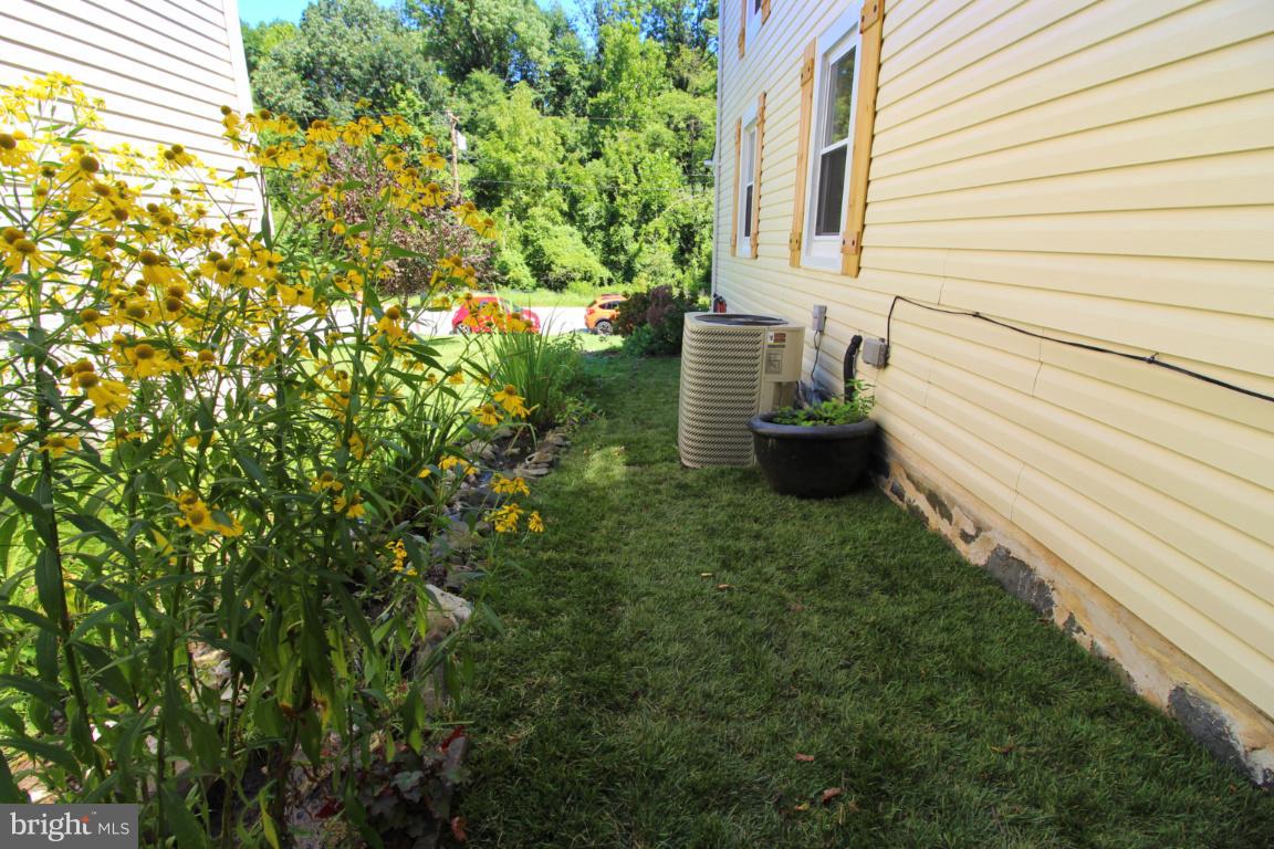 MOUNT WASHINGTON - Residential