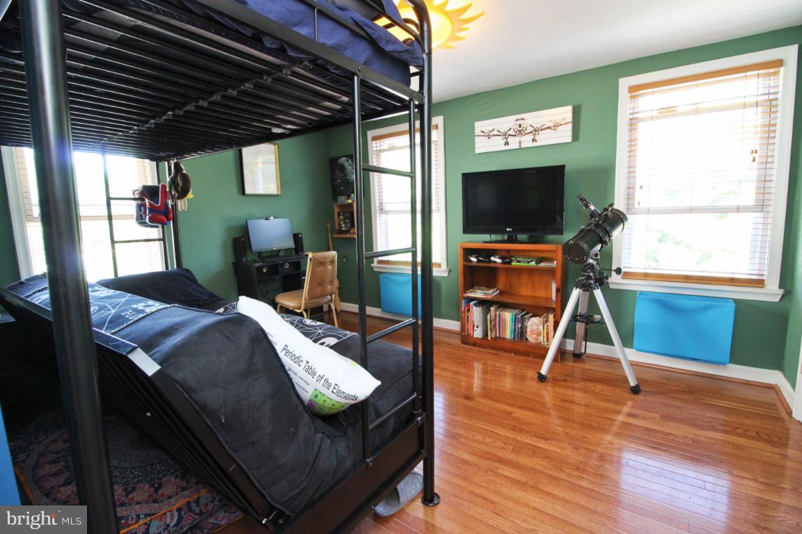 MOUNT WASHINGTON - Residential