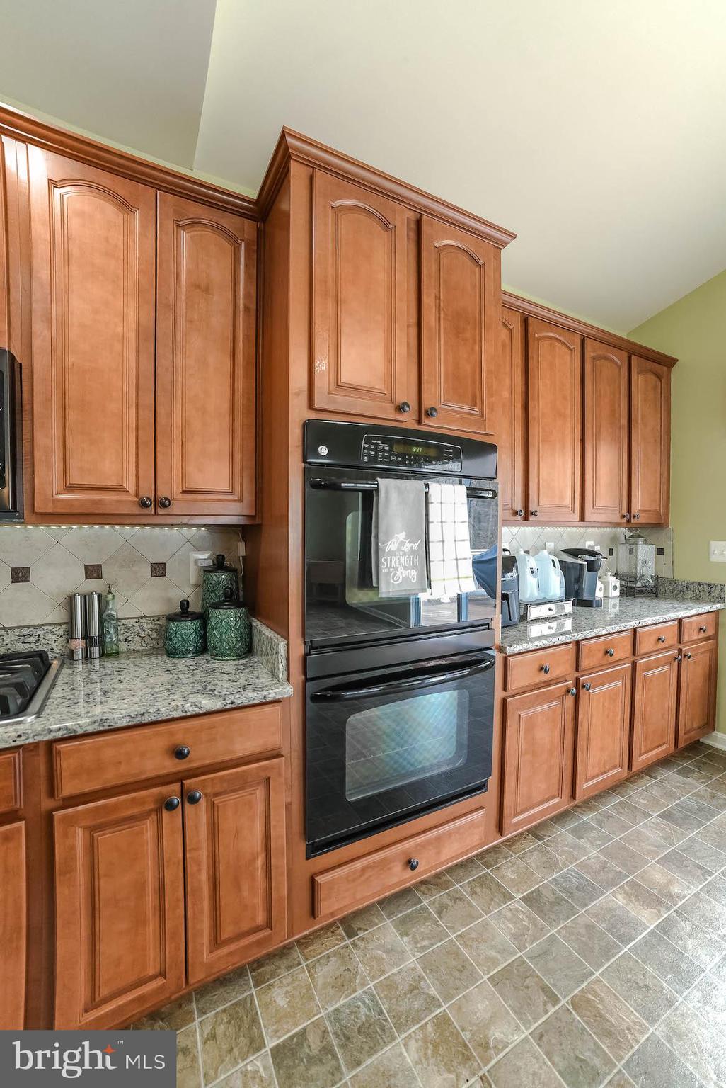 BEN OAKS - Residential