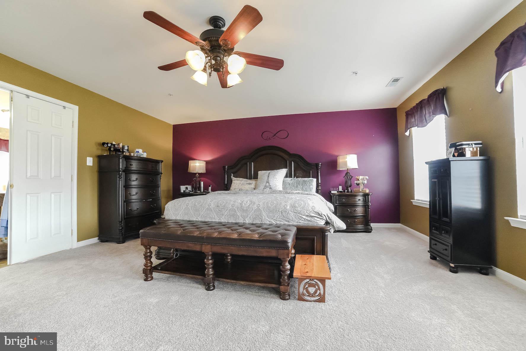 BEN OAKS - Residential