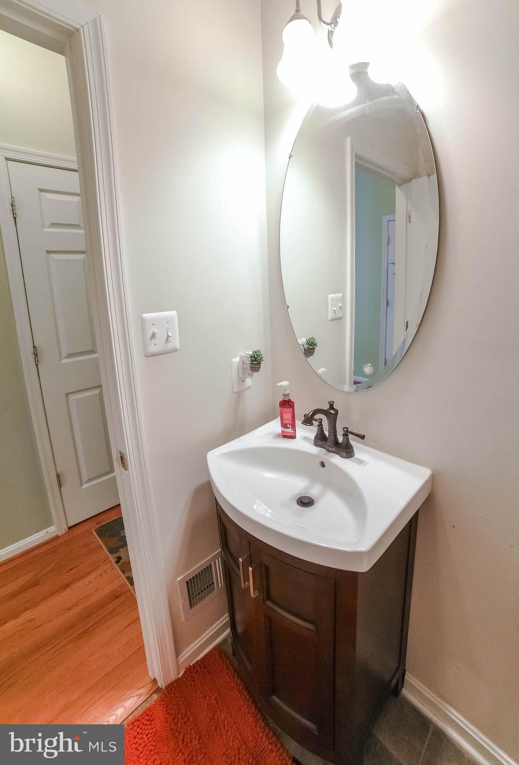 BEN OAKS - Residential