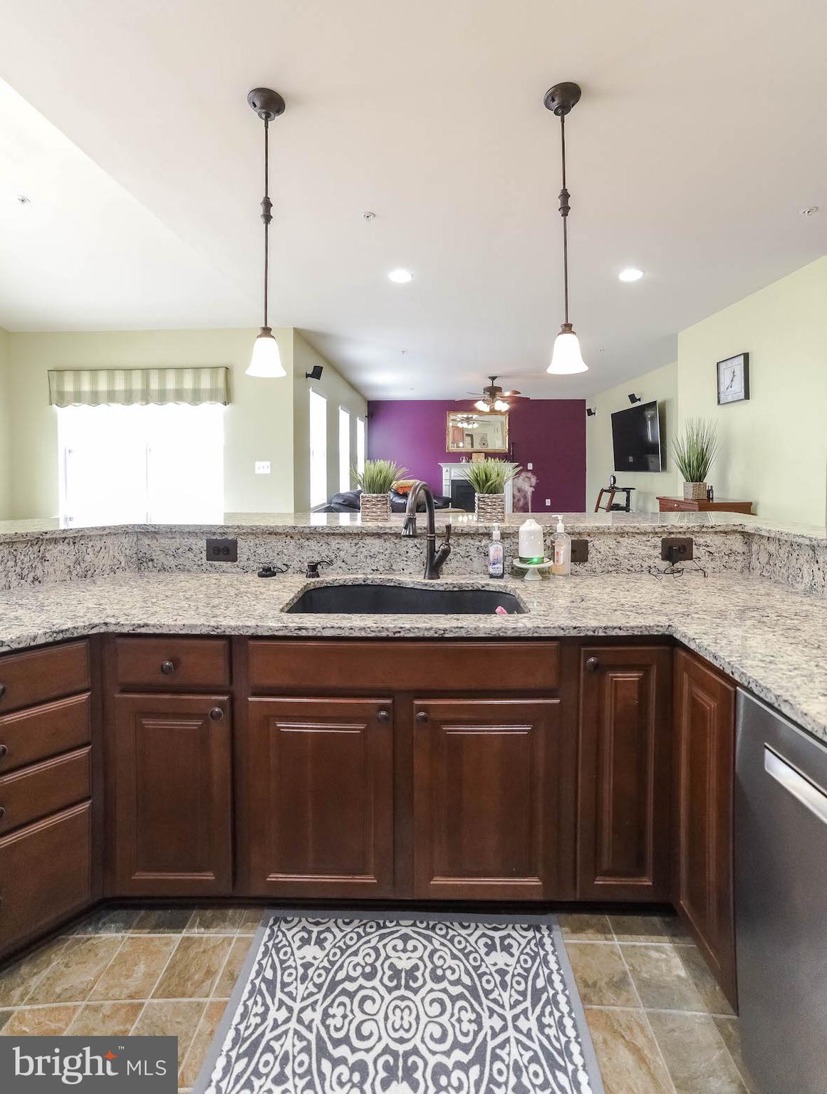 BEN OAKS - Residential