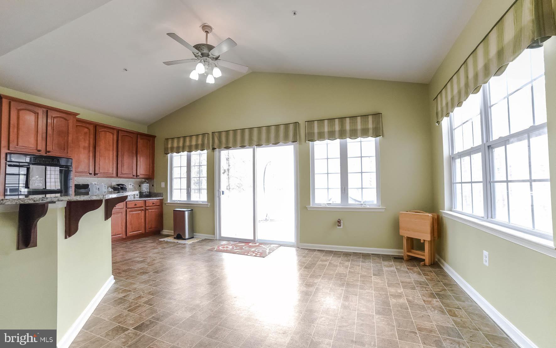 BEN OAKS - Residential