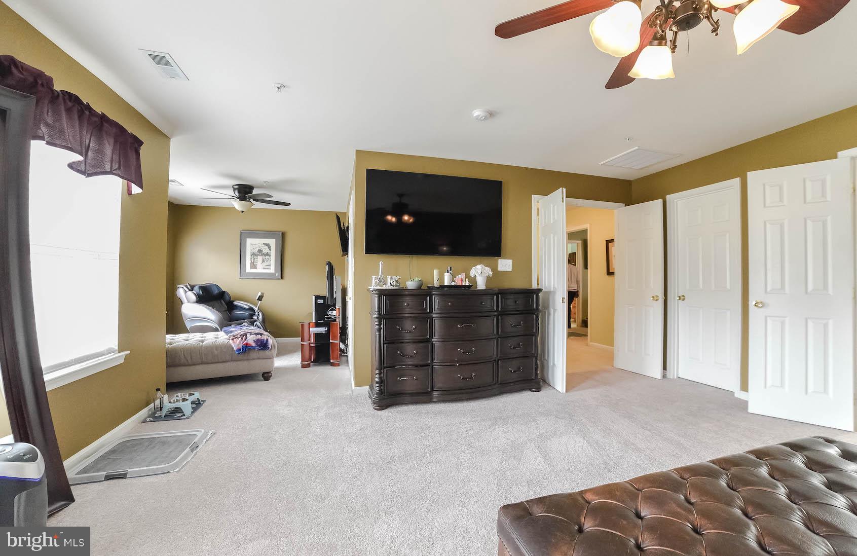 BEN OAKS - Residential