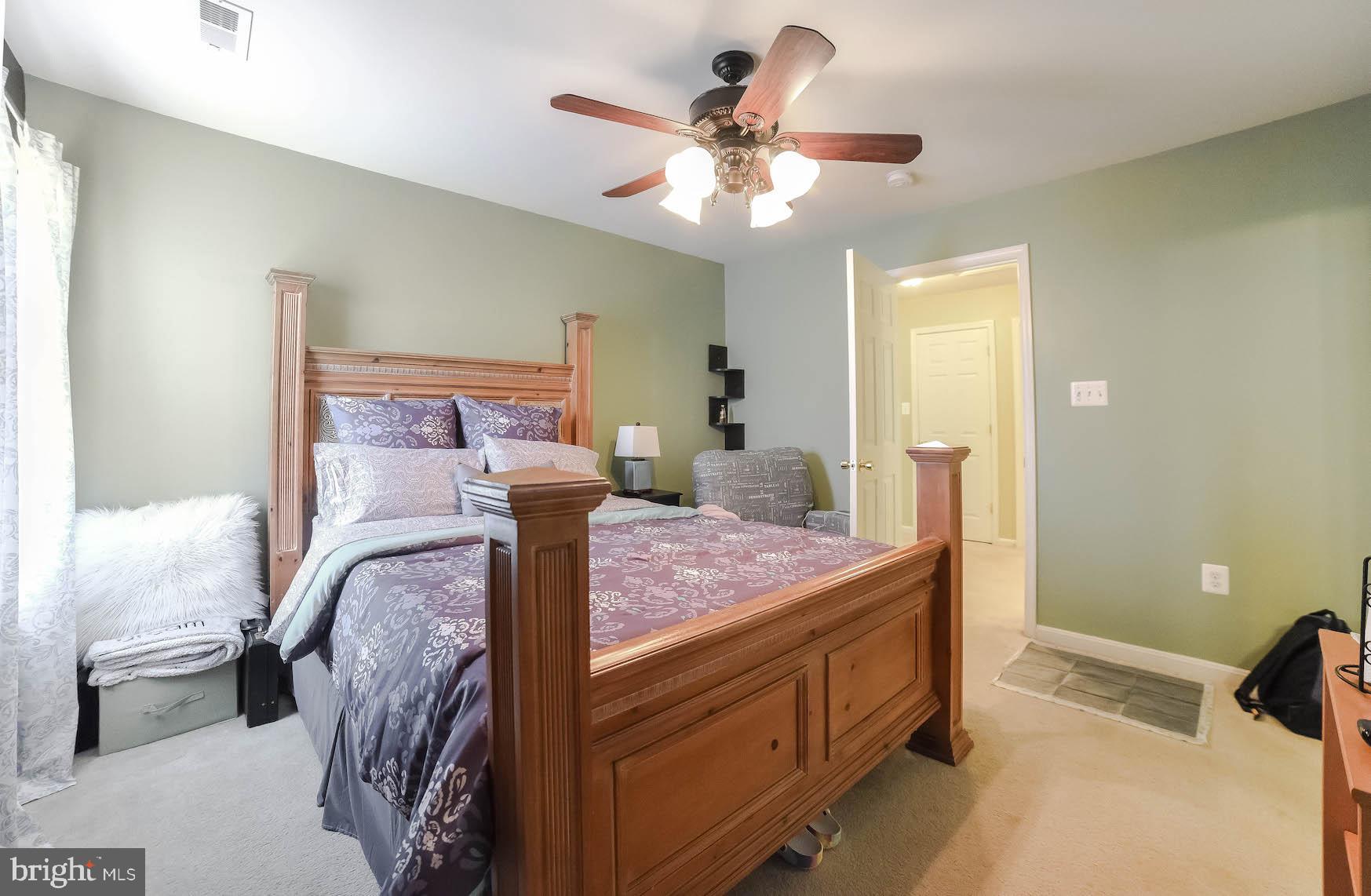 BEN OAKS - Residential