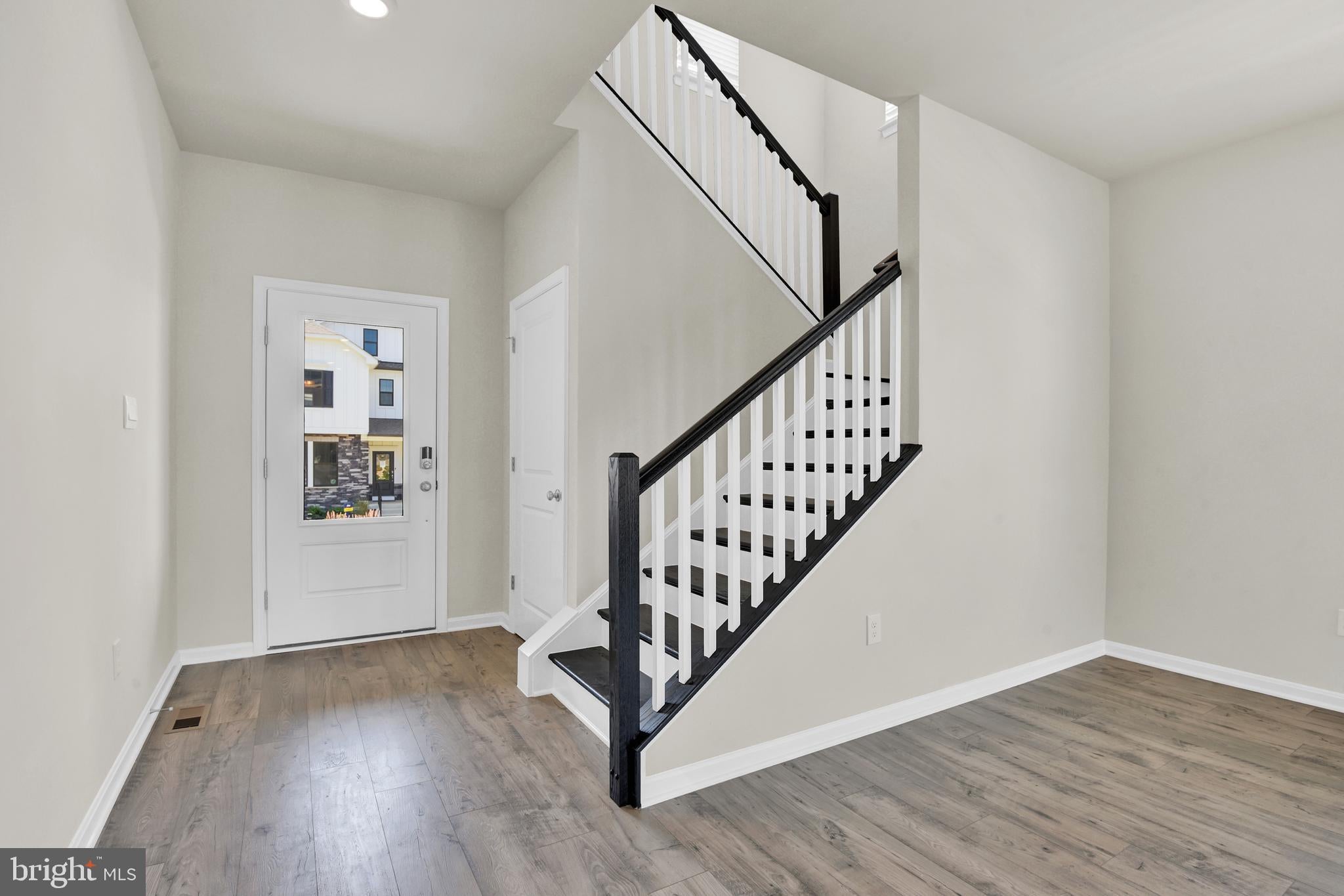 1518 RIPPLECREEK DRIVE