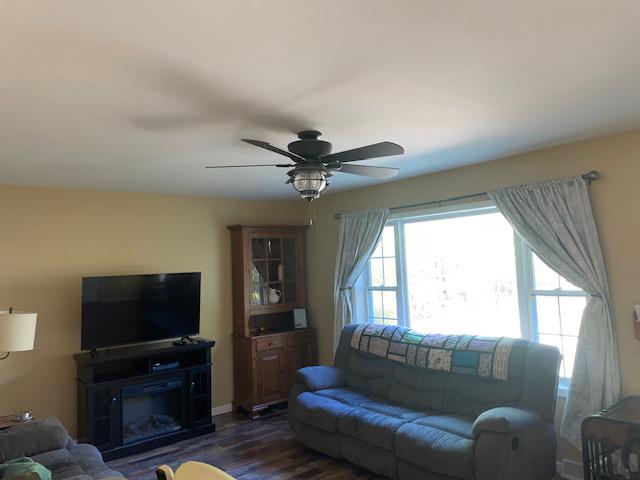 CAPTAIN'S COVE - Residential