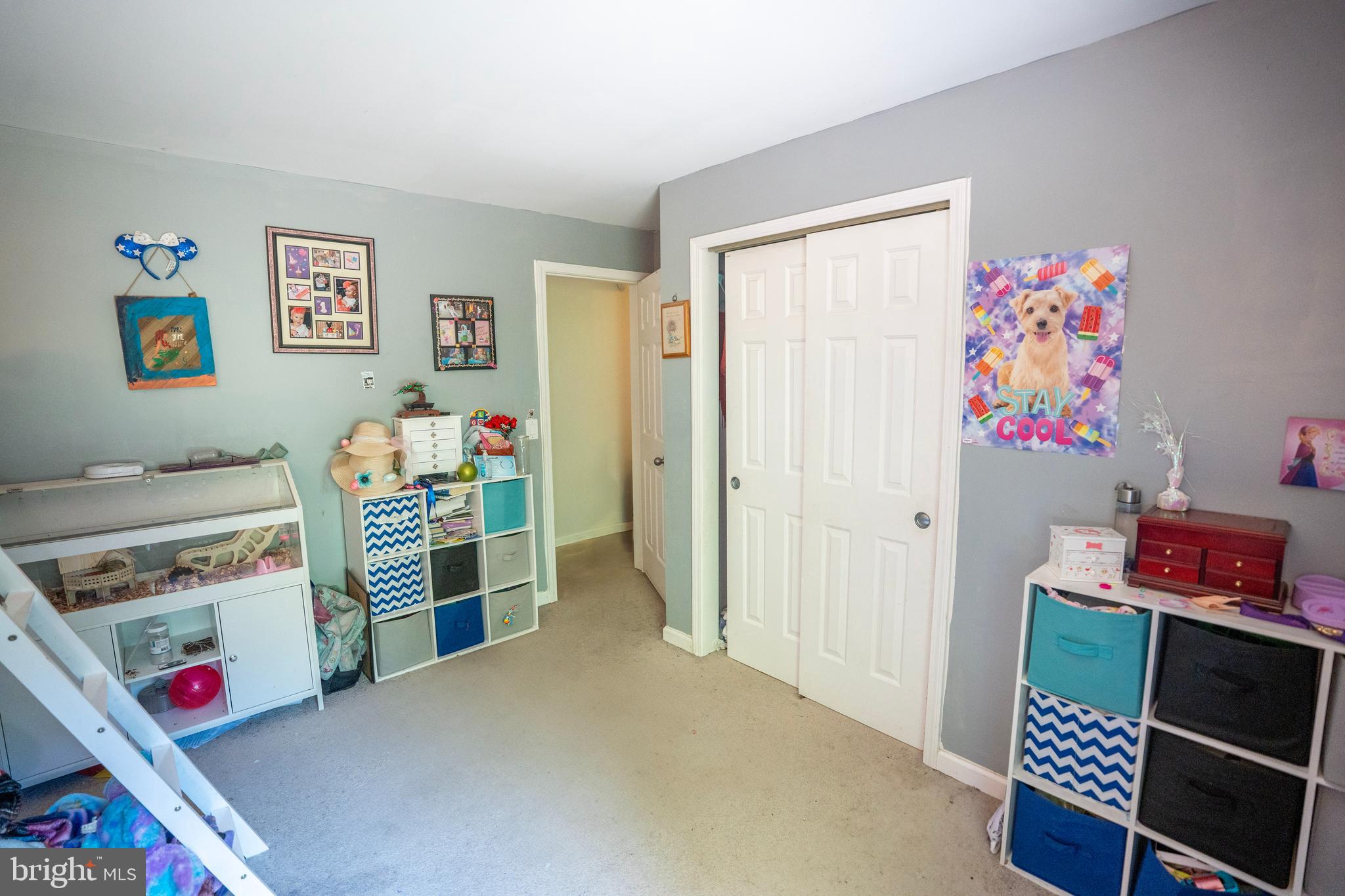 CAPTAIN'S COVE - Residential