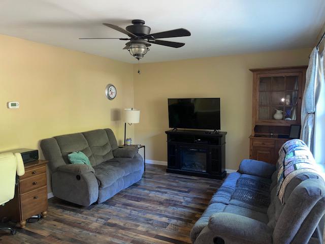 CAPTAIN'S COVE - Residential