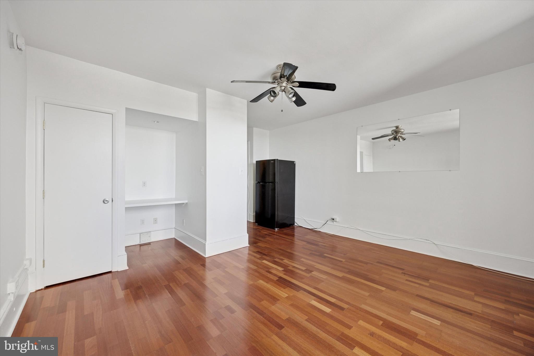 AVENUE OF THE ARTS - Residential