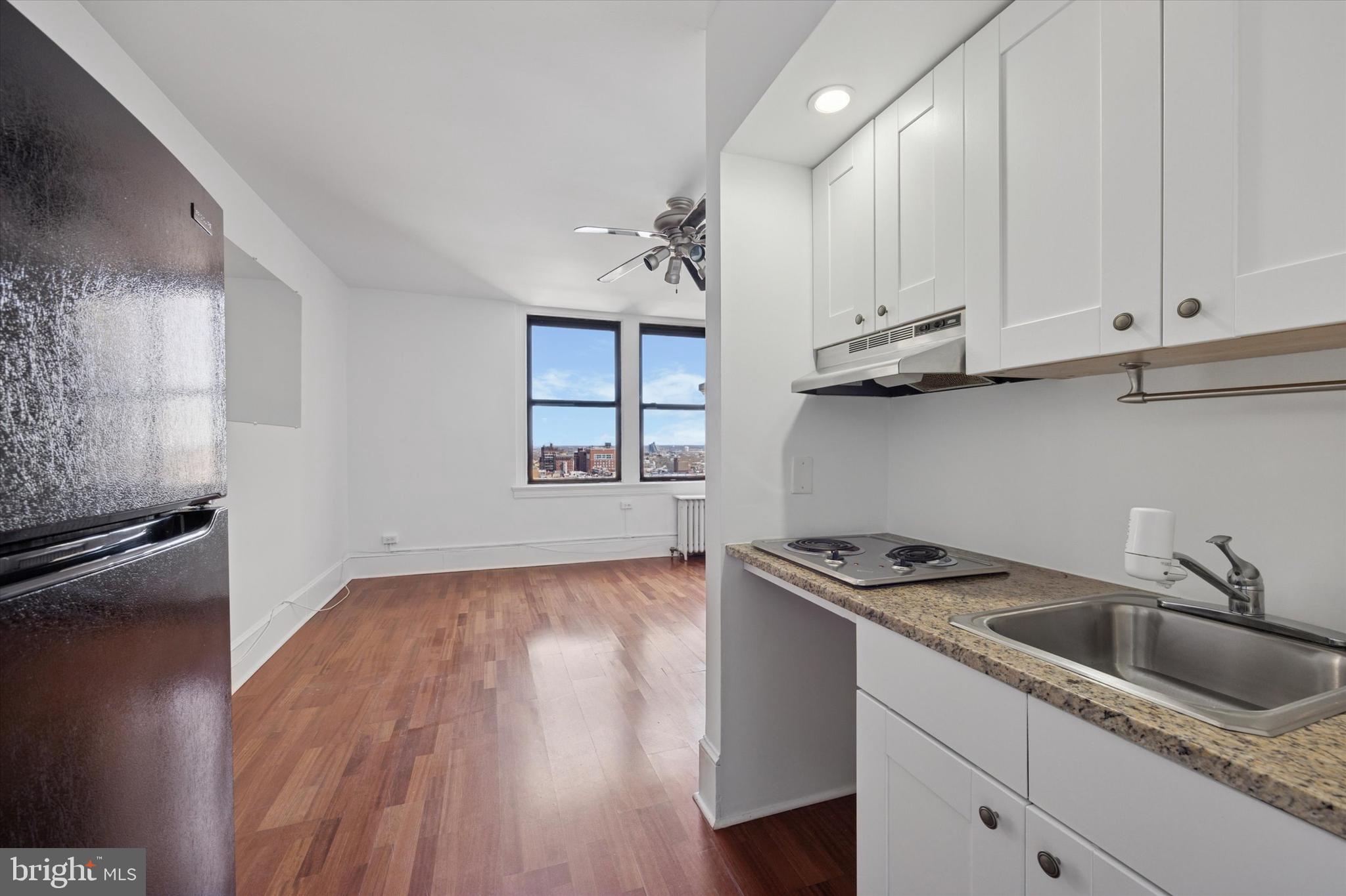 AVENUE OF THE ARTS - Residential