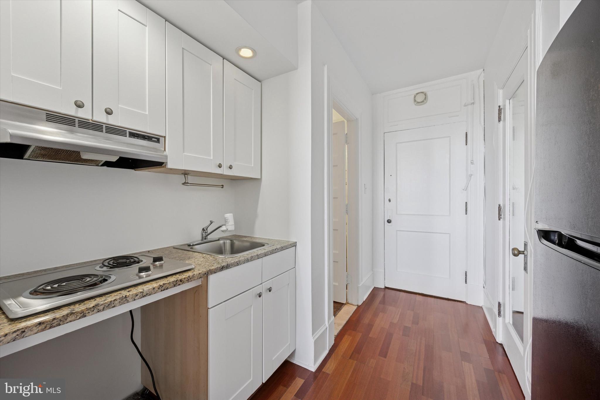 AVENUE OF THE ARTS - Residential