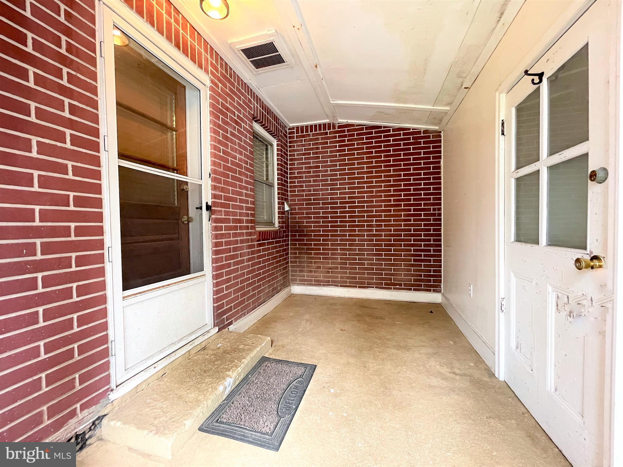 CRUMPTON - Residential