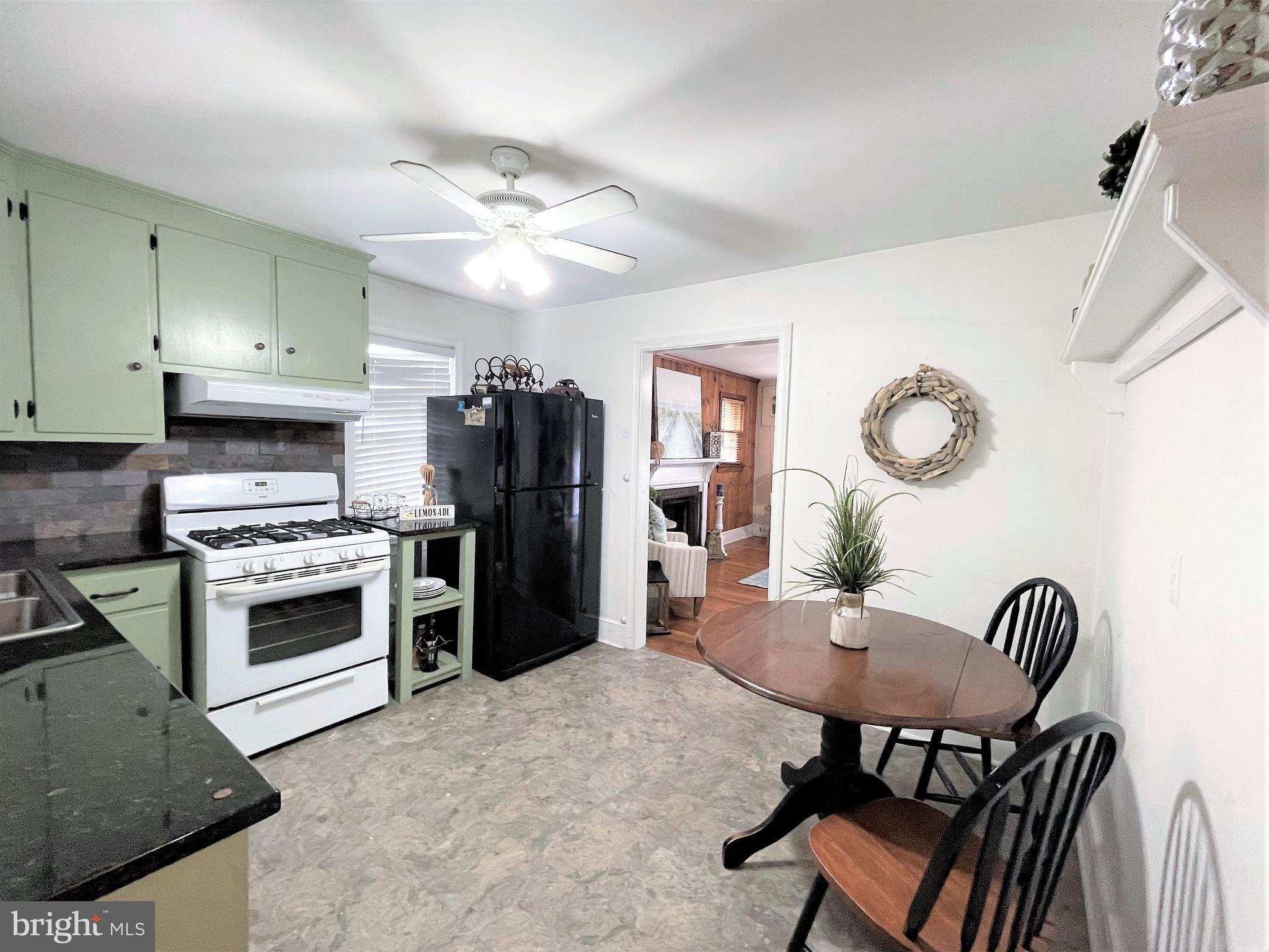 CRUMPTON - Residential