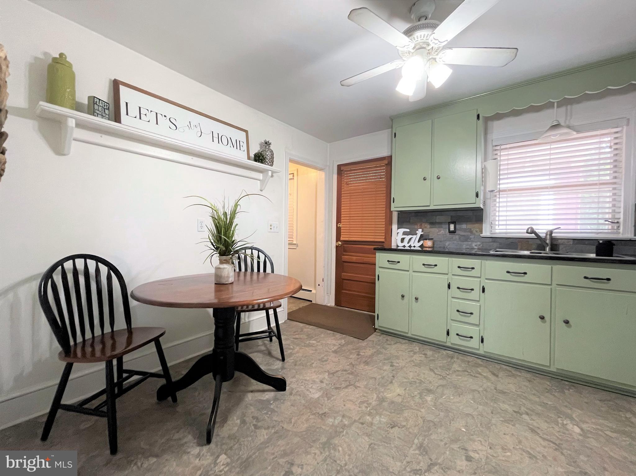 CRUMPTON - Residential