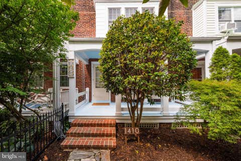 Photo of 1410 Mount Vernon Avenue, ALEXANDRIA, VA 22301 (MLS # VAAX2063572)
