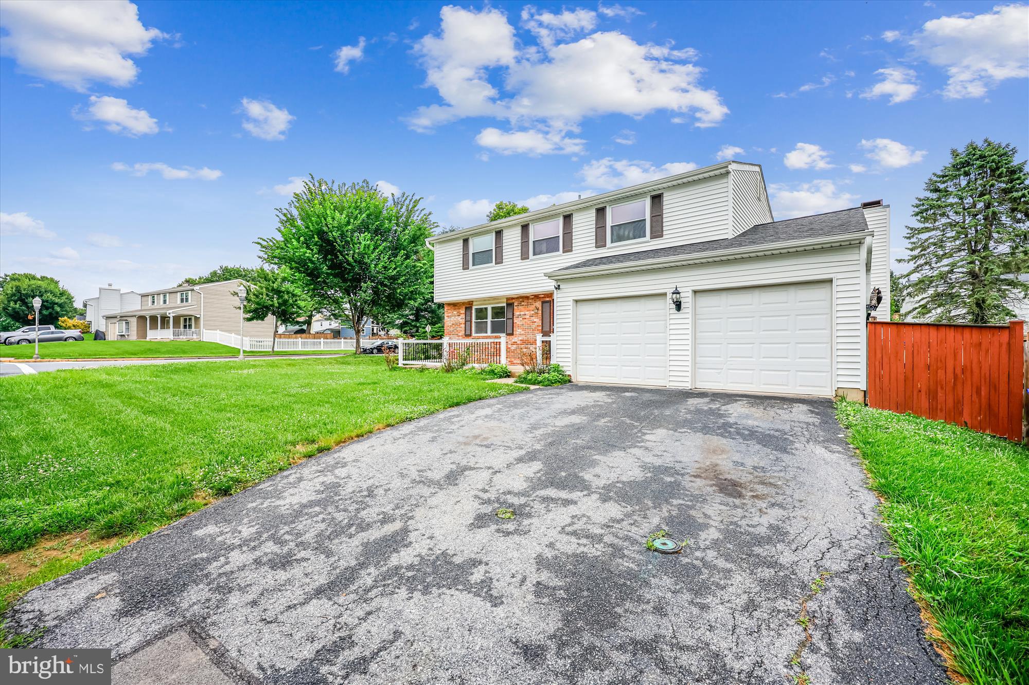 AMBER MEADOWS - Residential