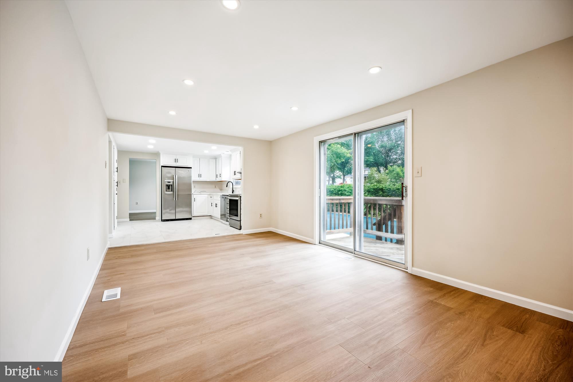 AMBER MEADOWS - Residential