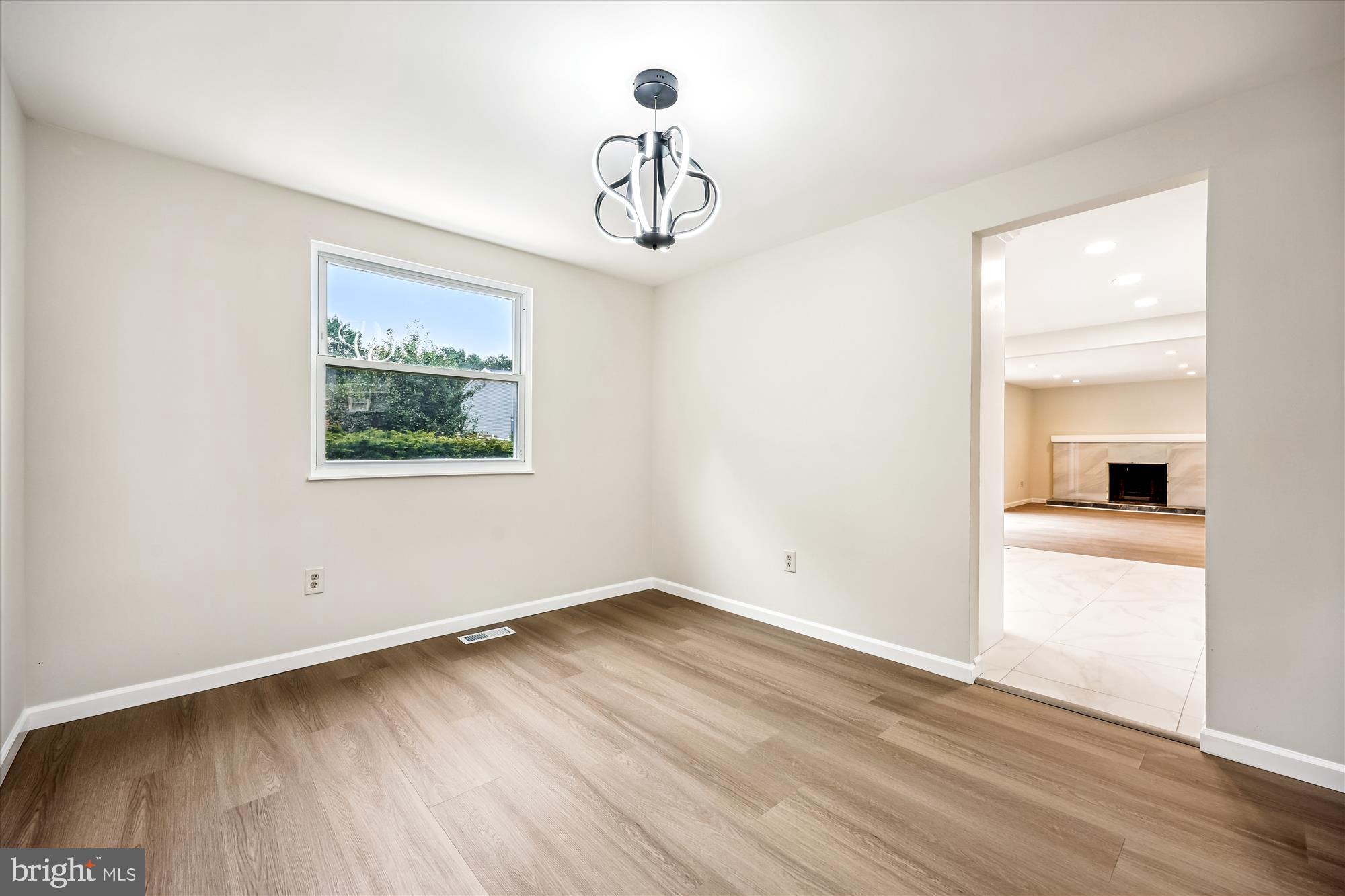 AMBER MEADOWS - Residential