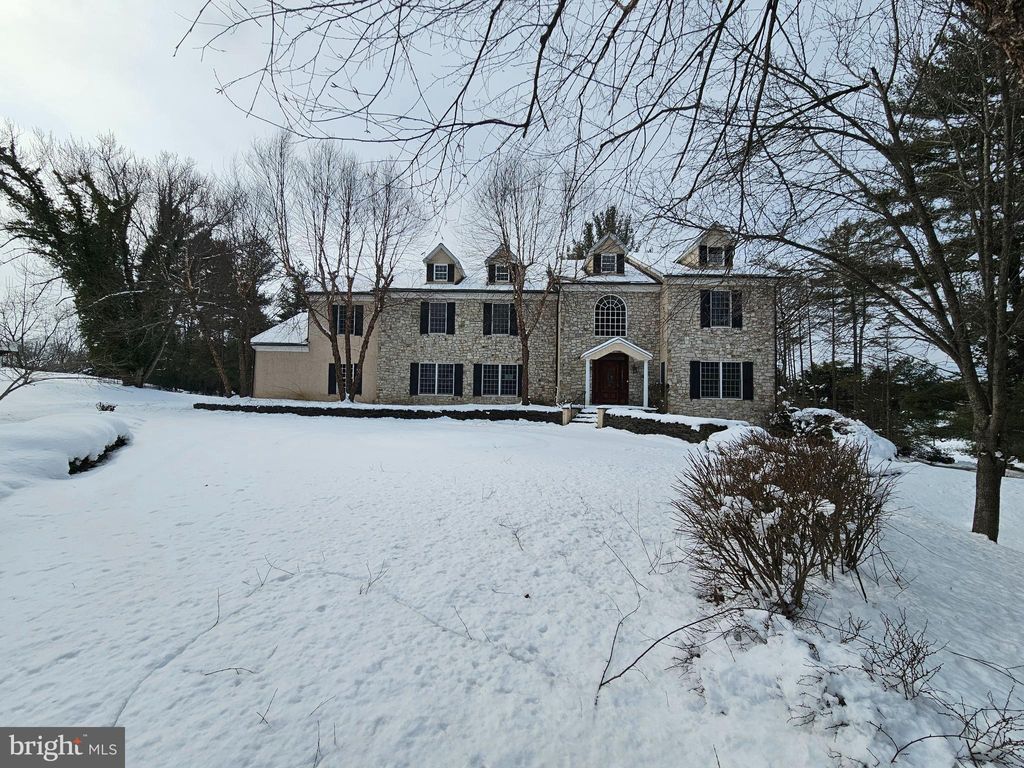 Photo of 1 Dunminning Road, NEWTOWN SQUARE, PA 19073 (MLS # PADE2108750)