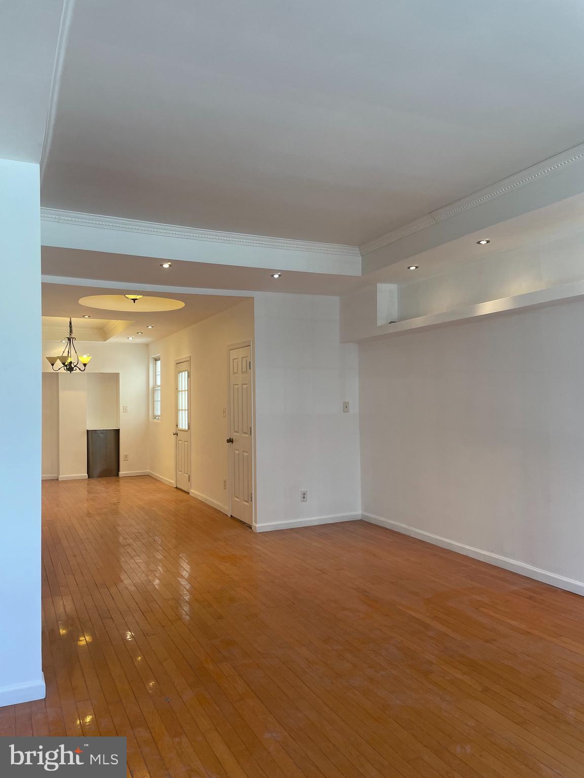 1638 S 7TH STREET