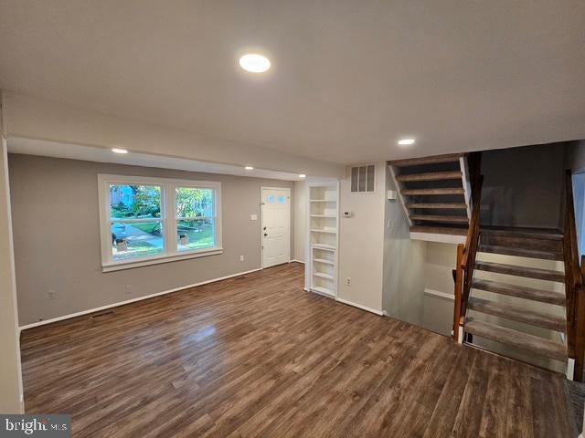 8135 LOVING FOREST COURT